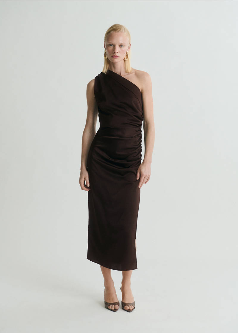 Asymmetrical satin dress with side slits - Brown