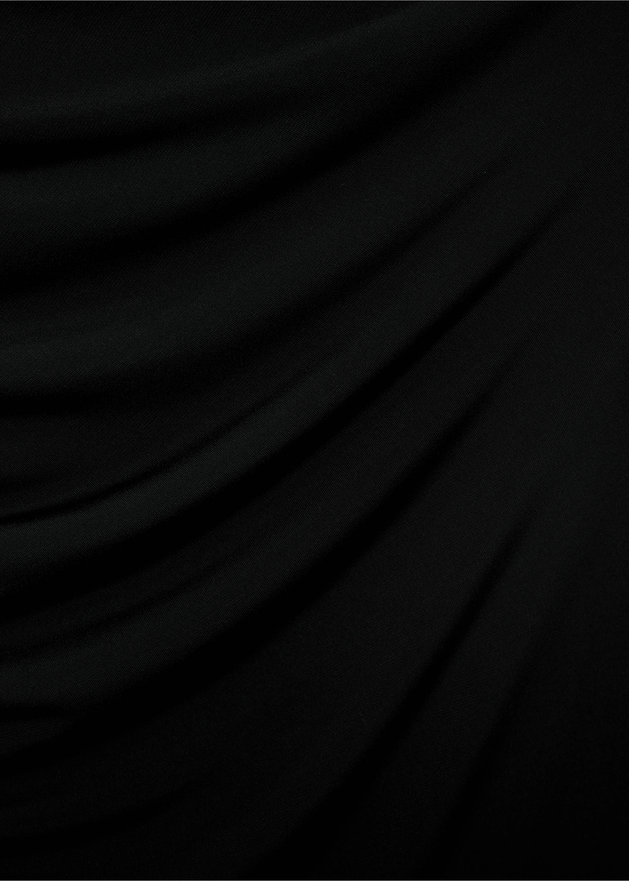 Axelbandslös klänning med blomdetalj - Detaljer om artikeln 0, Svart. Ref: 87018654-00.