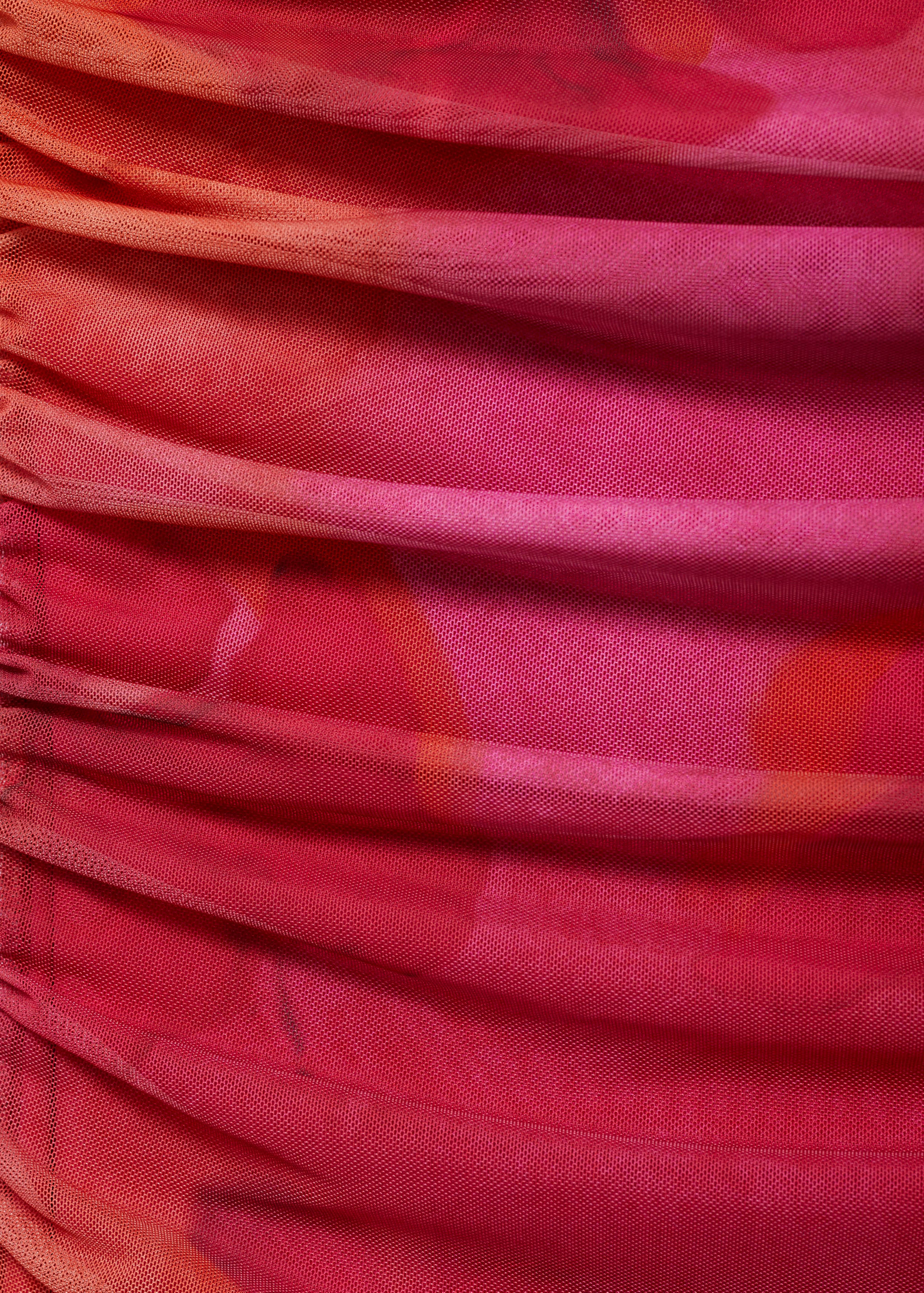 Midi-Kleid mit Blumenmuster und asymmetrischem Ausschnitt - Detail des Artikels 0