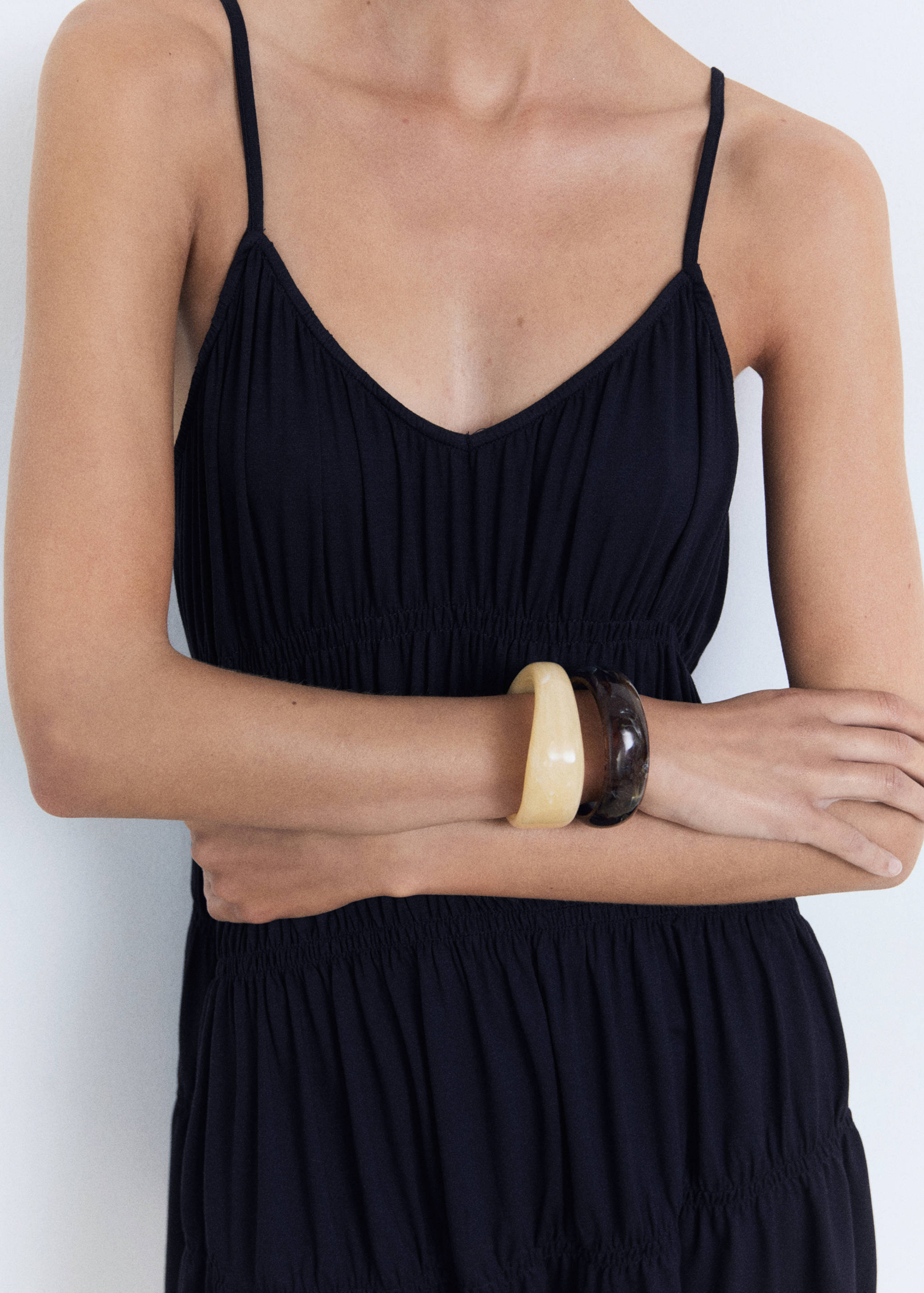 Short dress with gathered panels - Details of the article 3