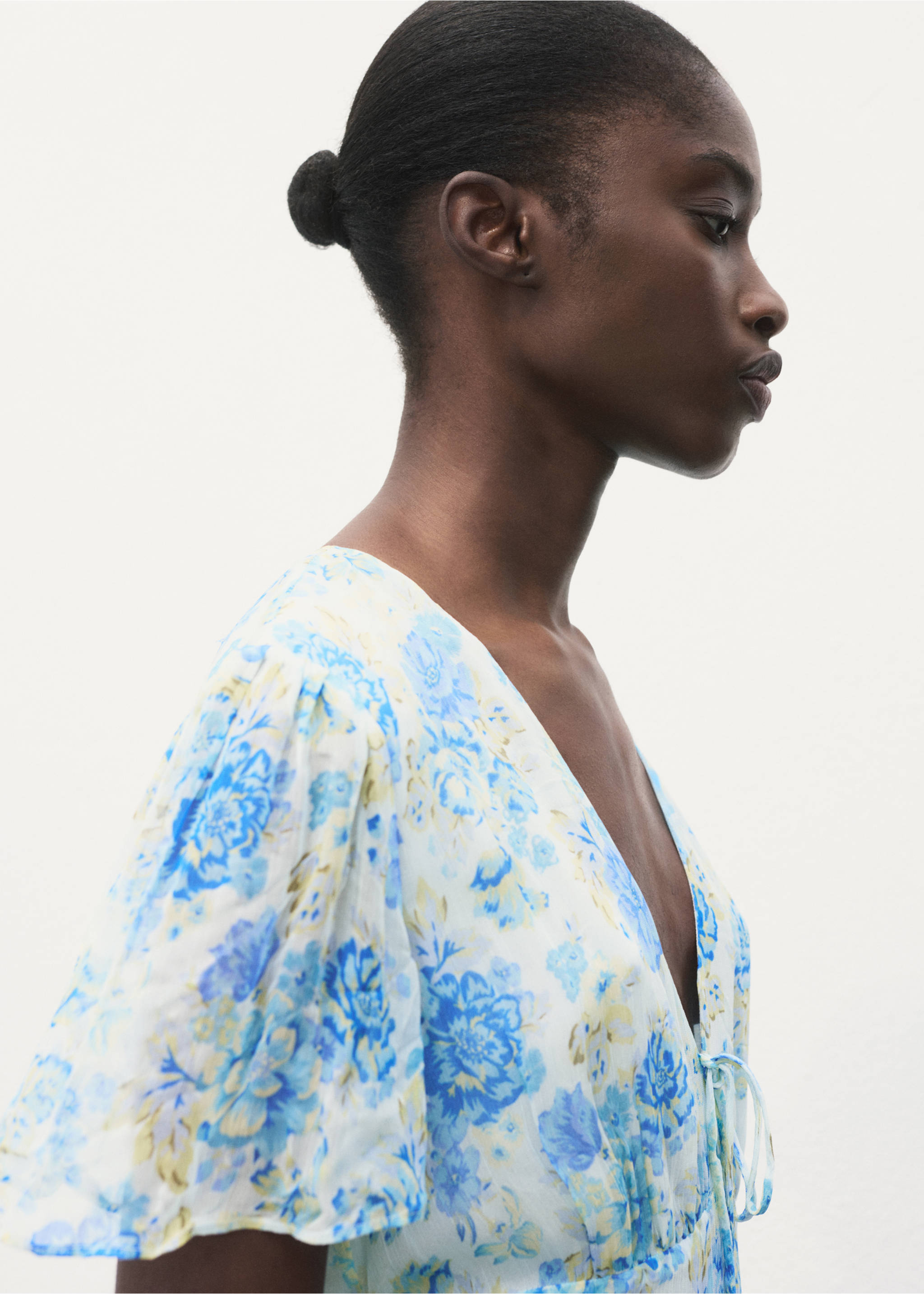 Vestido midi floral manga corta - Detalle del artículo 1, Azul. Ref: 87019068-00.