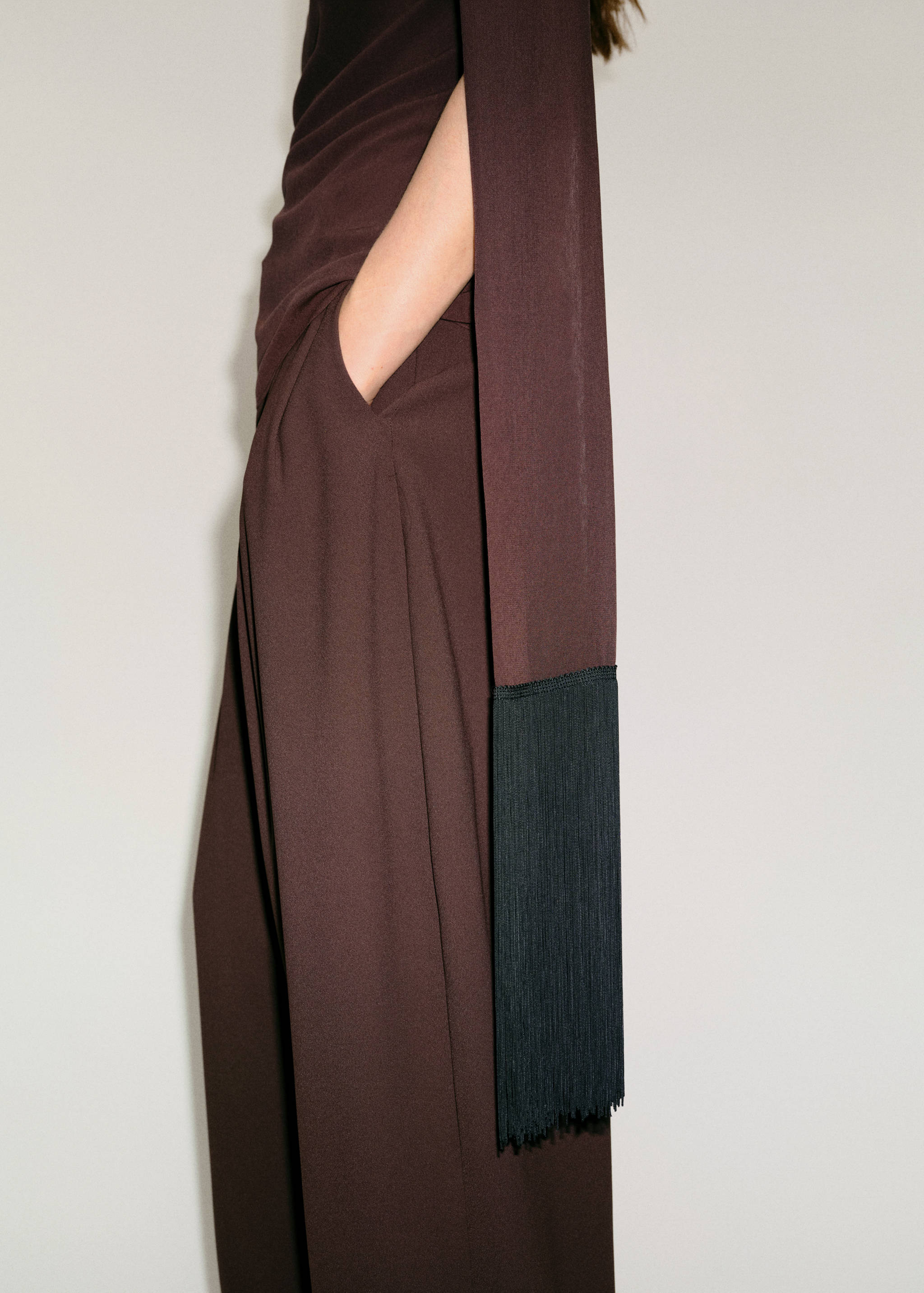 Blouse asymétrique avec foulard et détails à franges - Détail de l'article 6