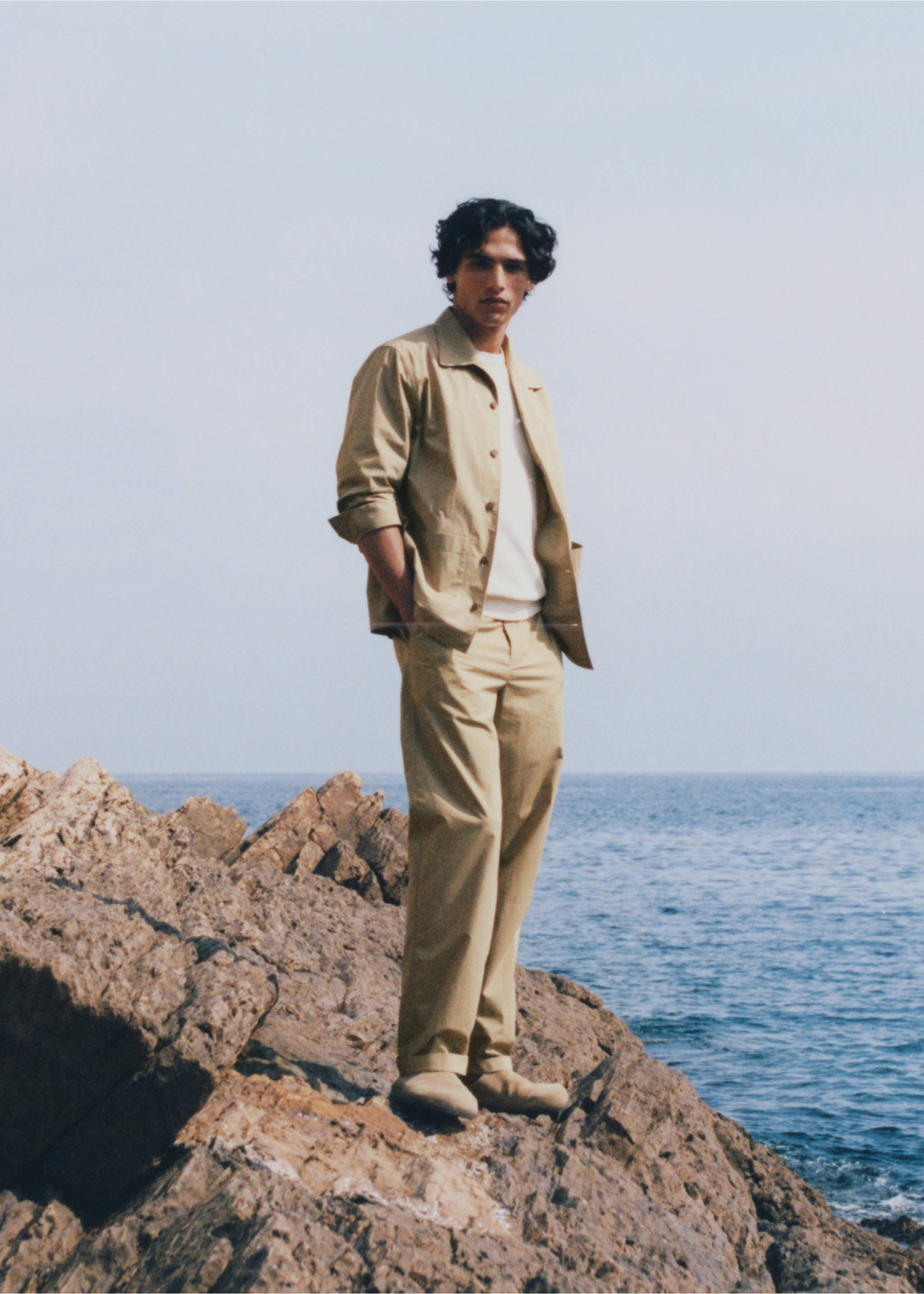 Straight fit hlače od 100 % pamuka - Detalji artikla 5, Bež. Ref: 87019206-00.