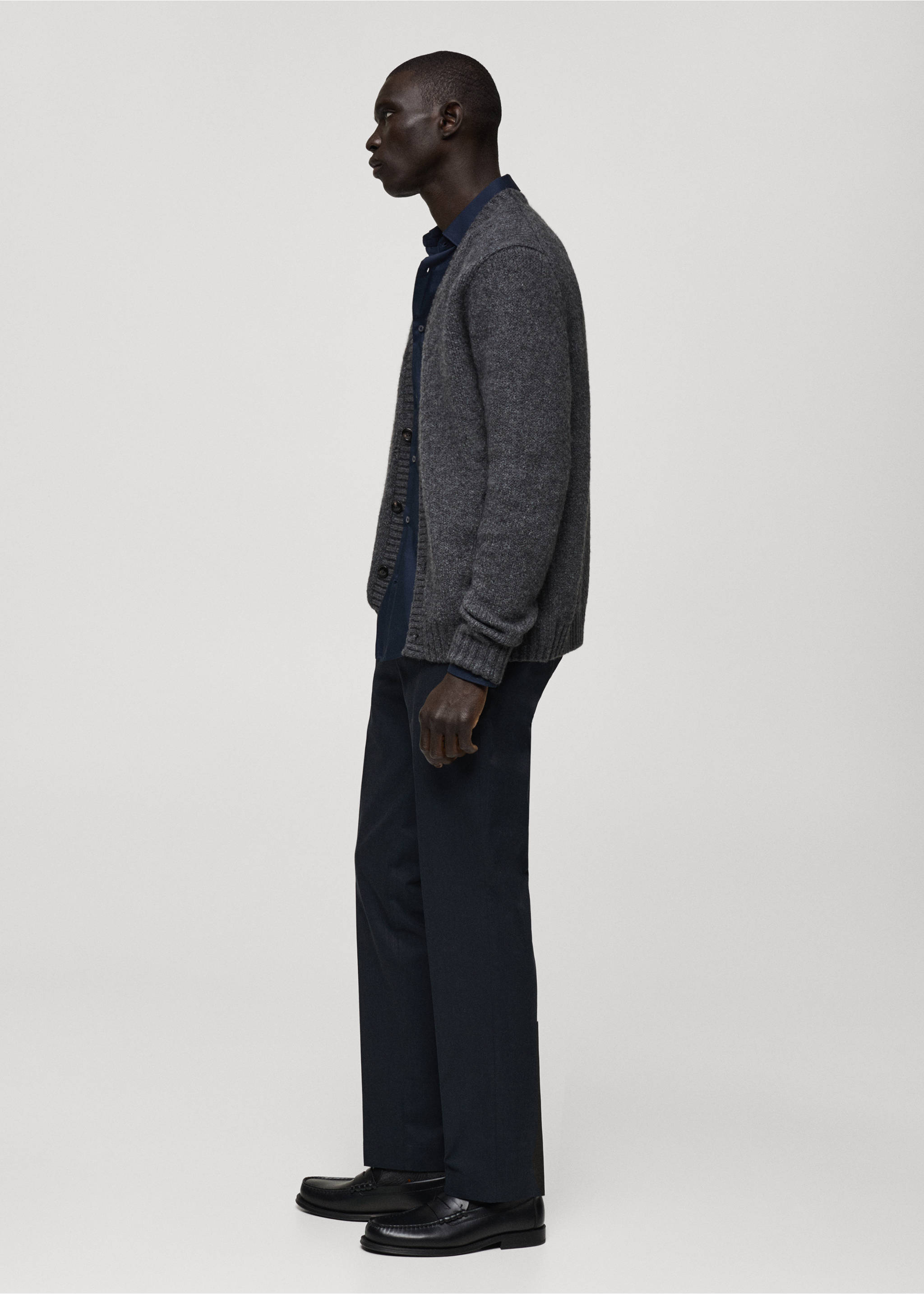 Regular-fit cotton trousers - Details of the article 2, Dark Navy. Ref: 87020252-00.