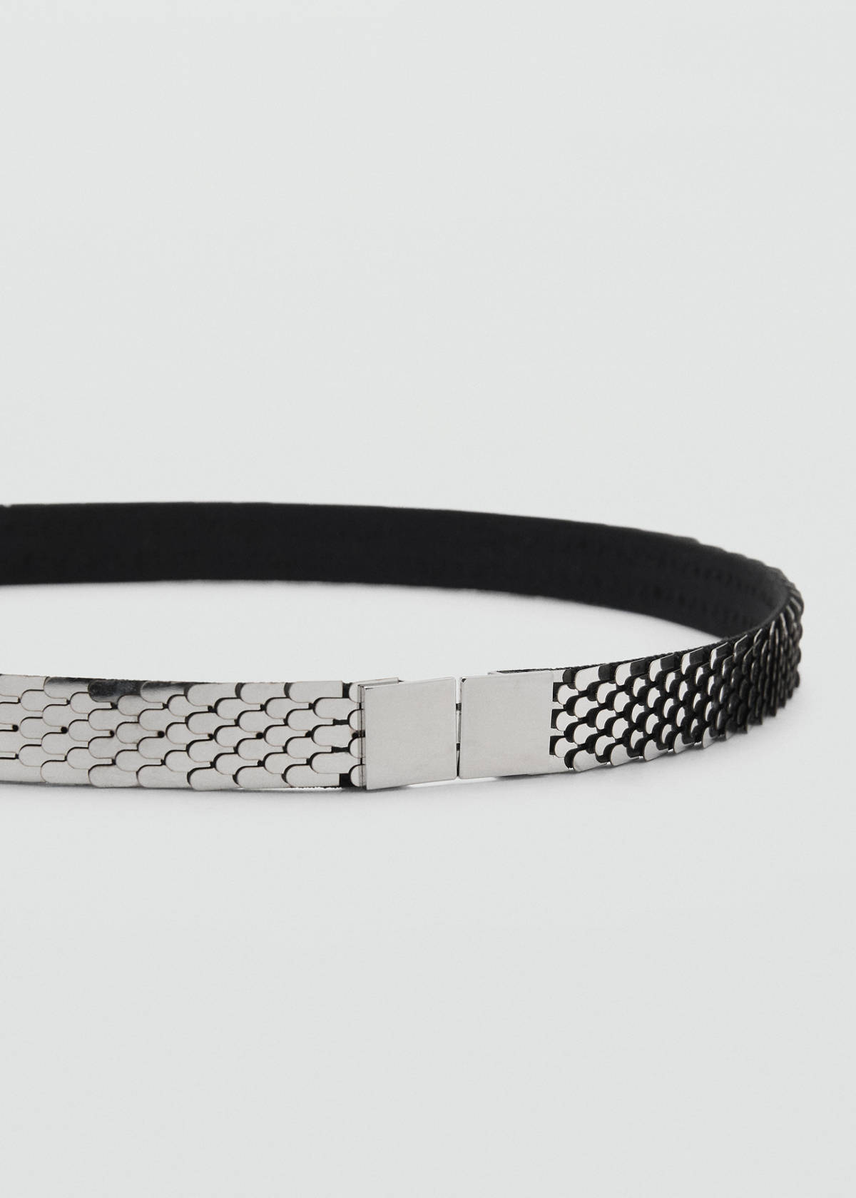 Skinny metal belt