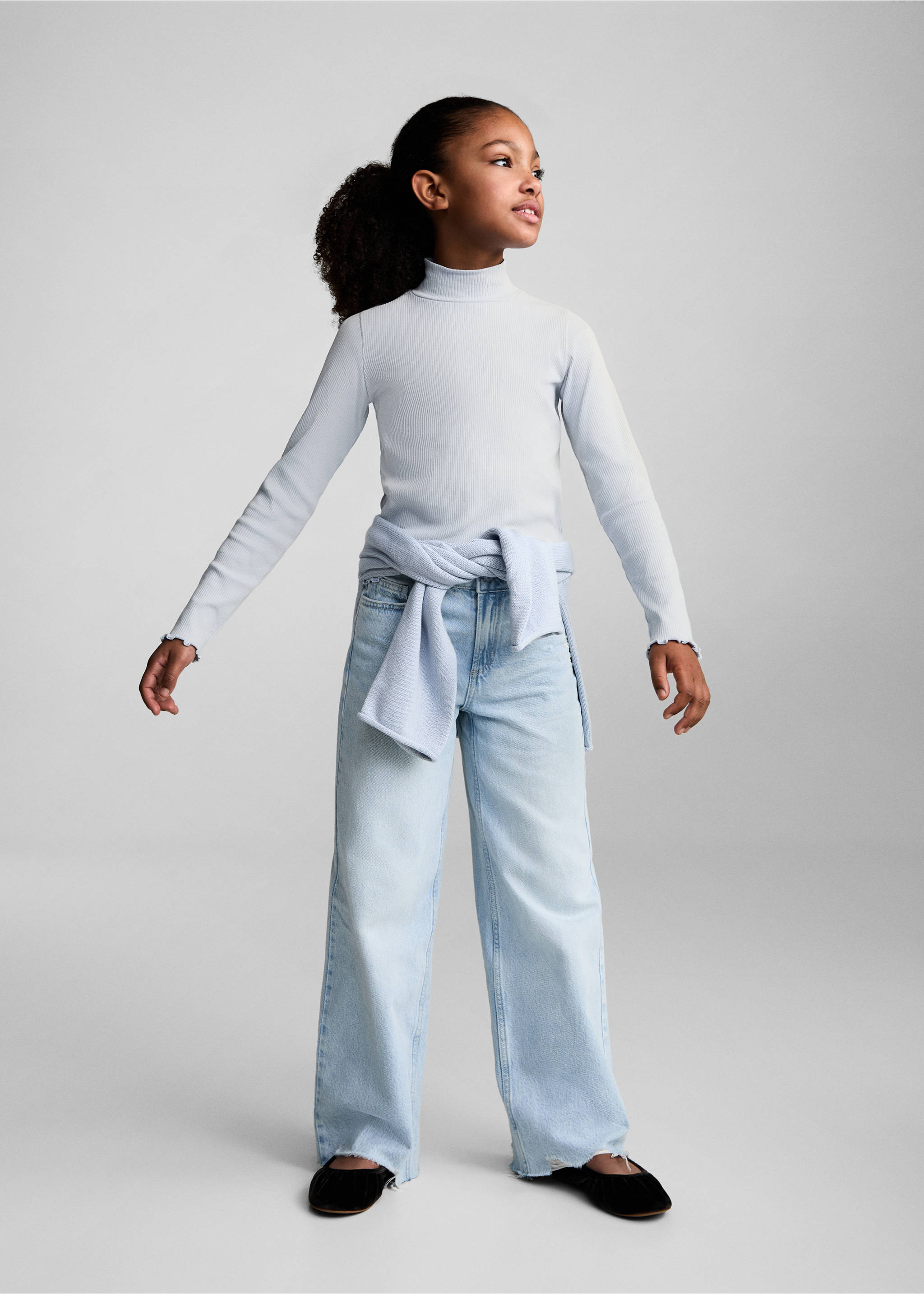 Geripptes T-Shirt mit hohem Kragen - Allgemeine Ansicht, Himmelblau. Ref: 87020447-00.