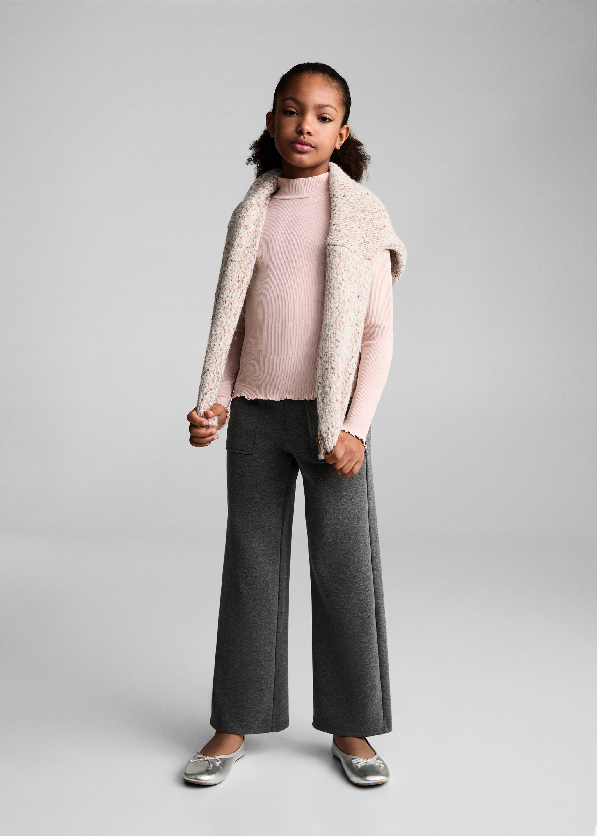 Geripptes T-Shirt mit hohem Kragen - Allgemeine Ansicht, Rosa. Ref: 87020447-00.