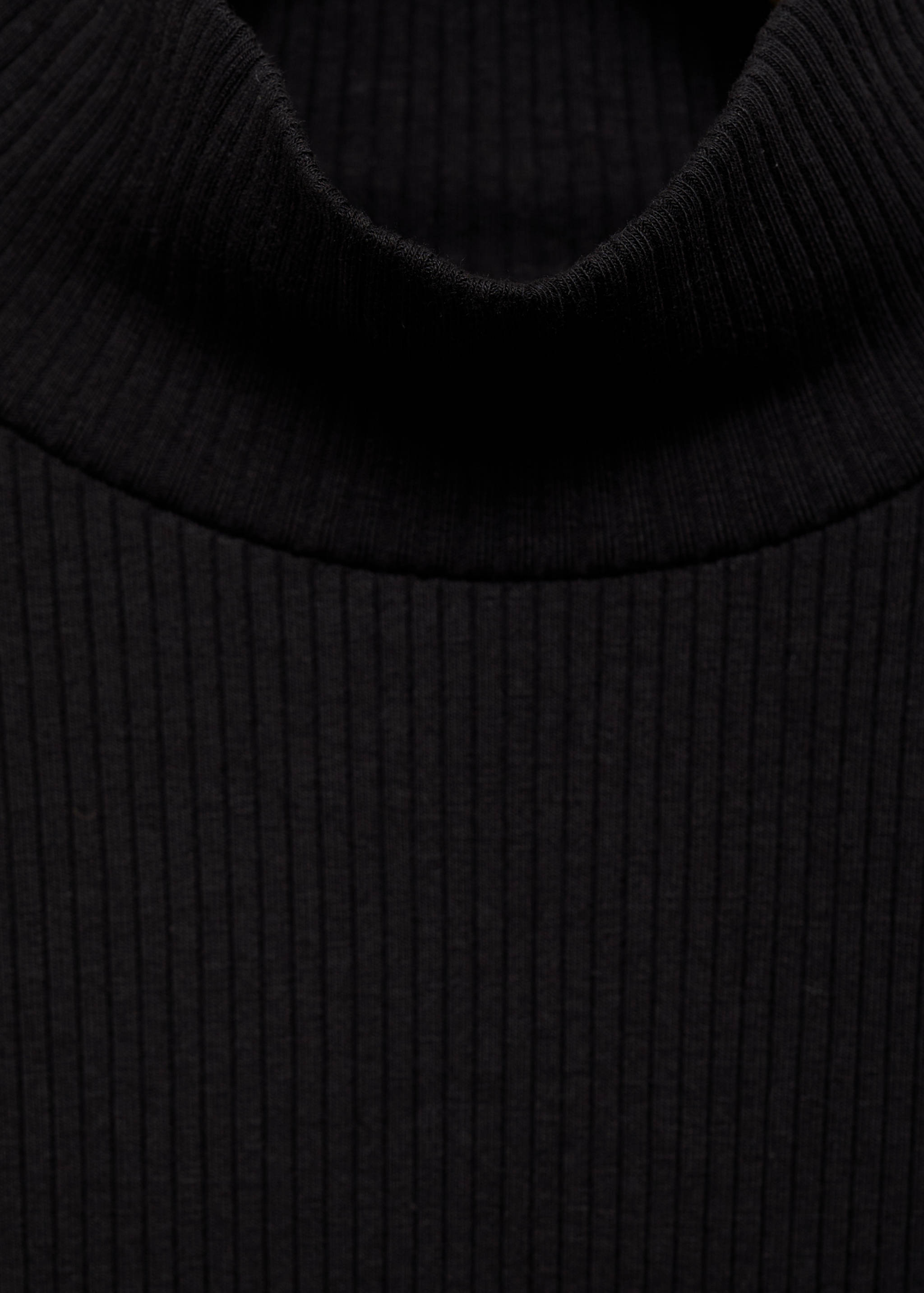 Ribbed high neck t-shirt - Details of the article 8