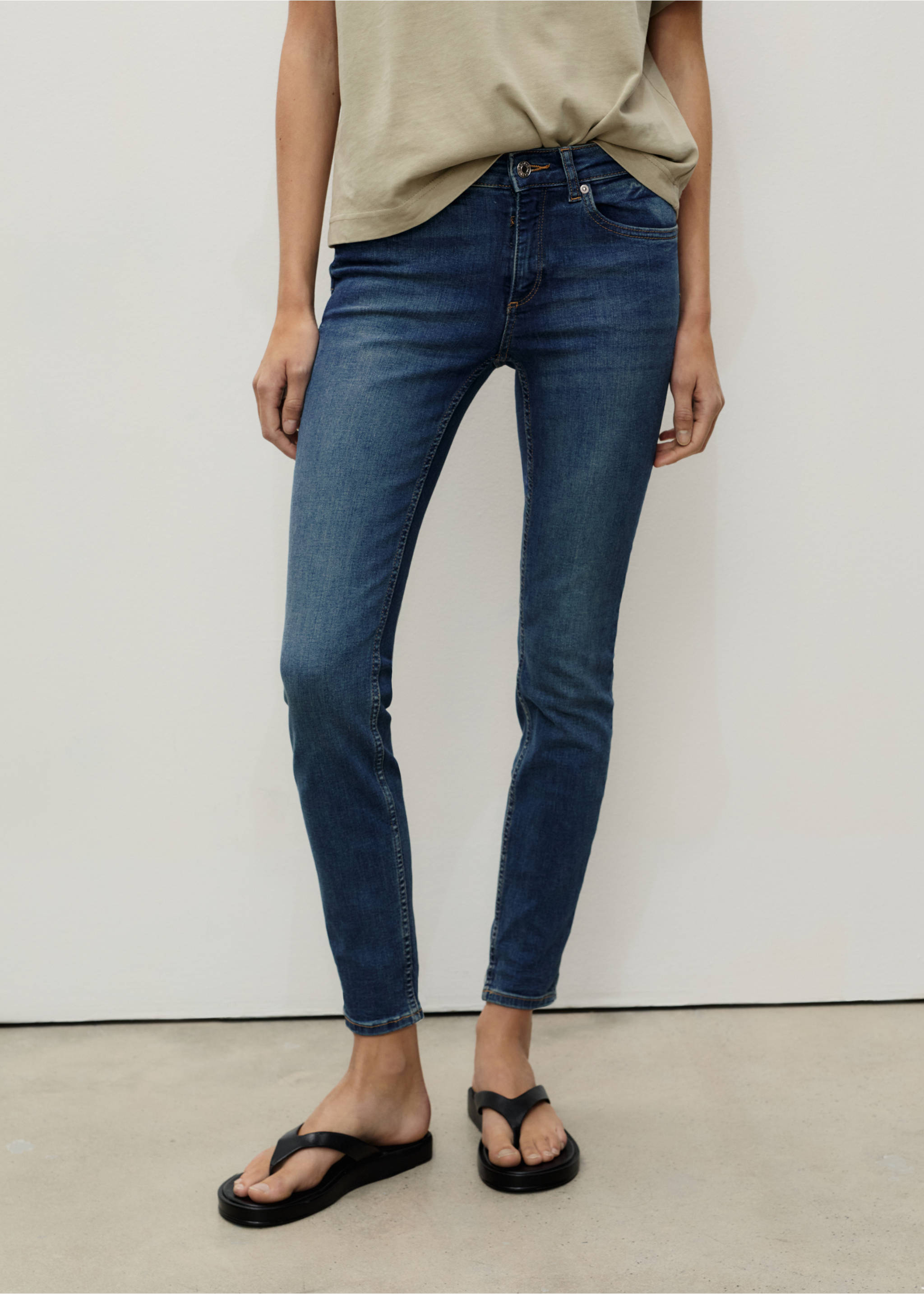Jeans Pushup skinny tiro bajo - Plano medio, Azul oscuro. Ref: 87020455-00.
