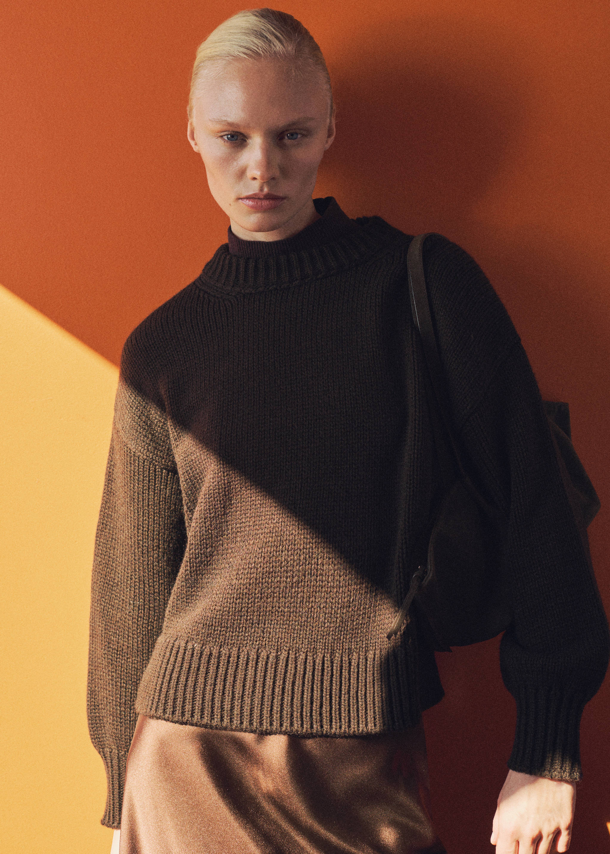 Chunky-knit sweater with ribbed trims - General plane