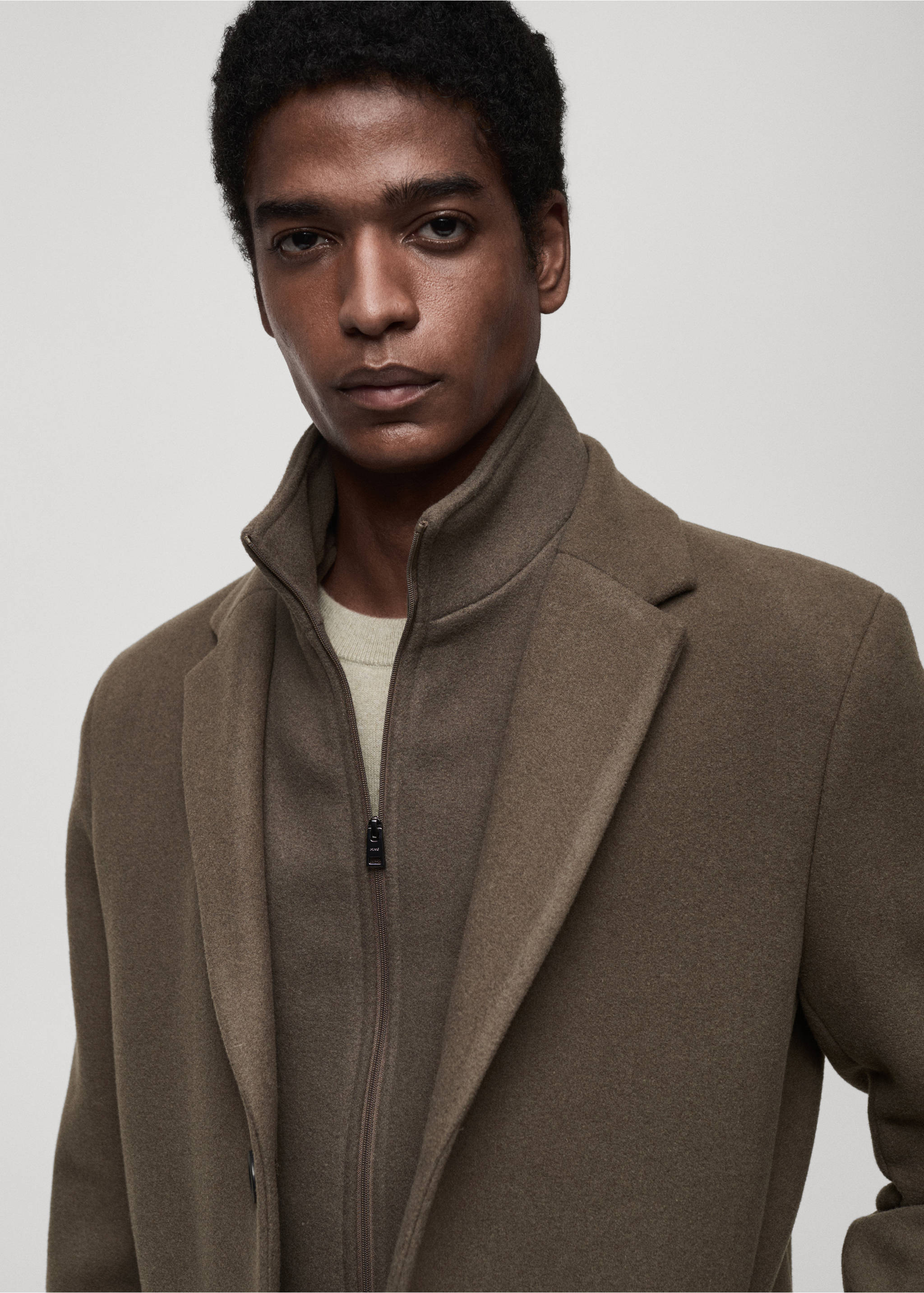 Wool coat with detachable collar - Details of the article 1, Medium Brown. Ref: 87020582-00.