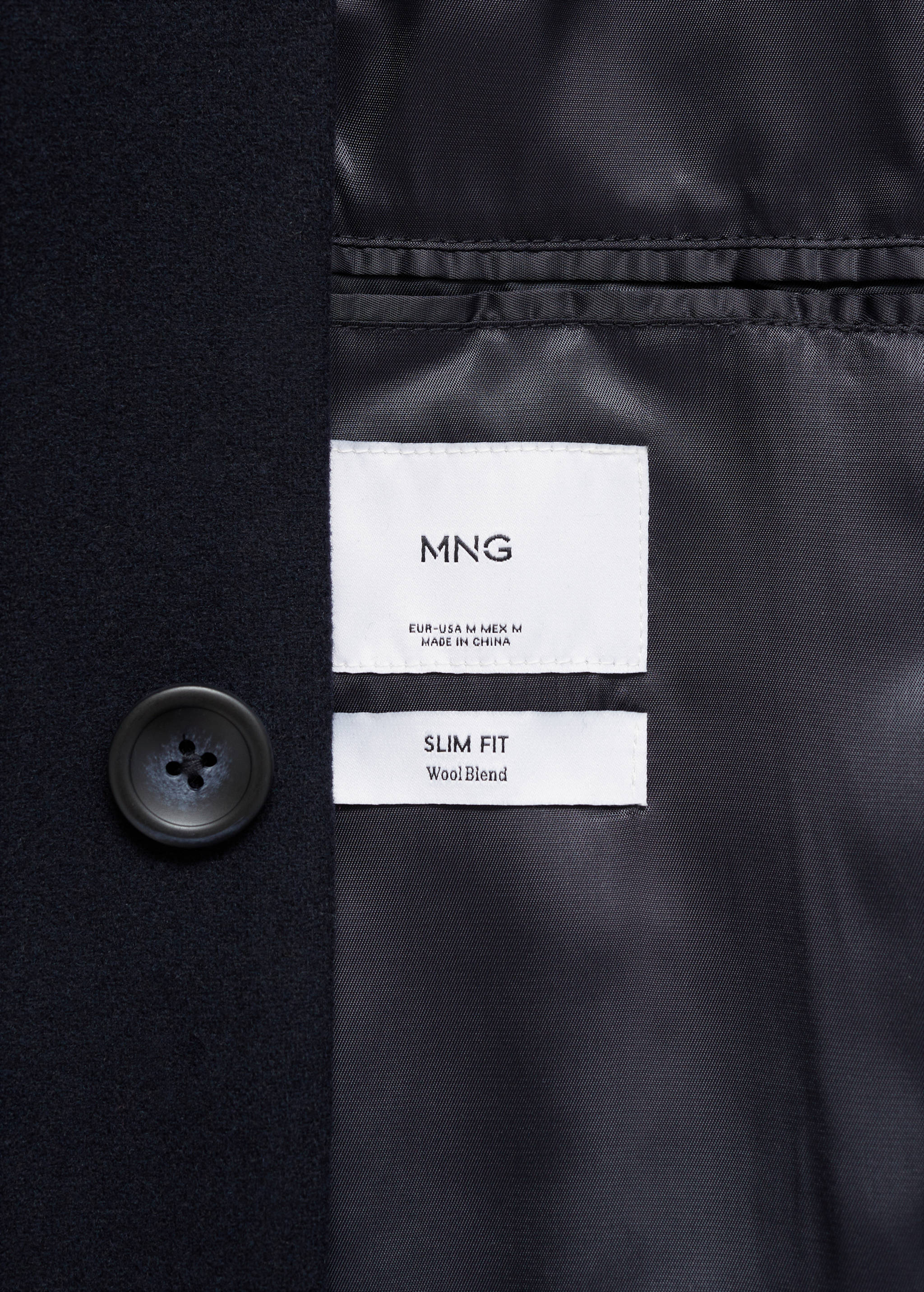 Wool coat with detachable collar - Details of the article 0