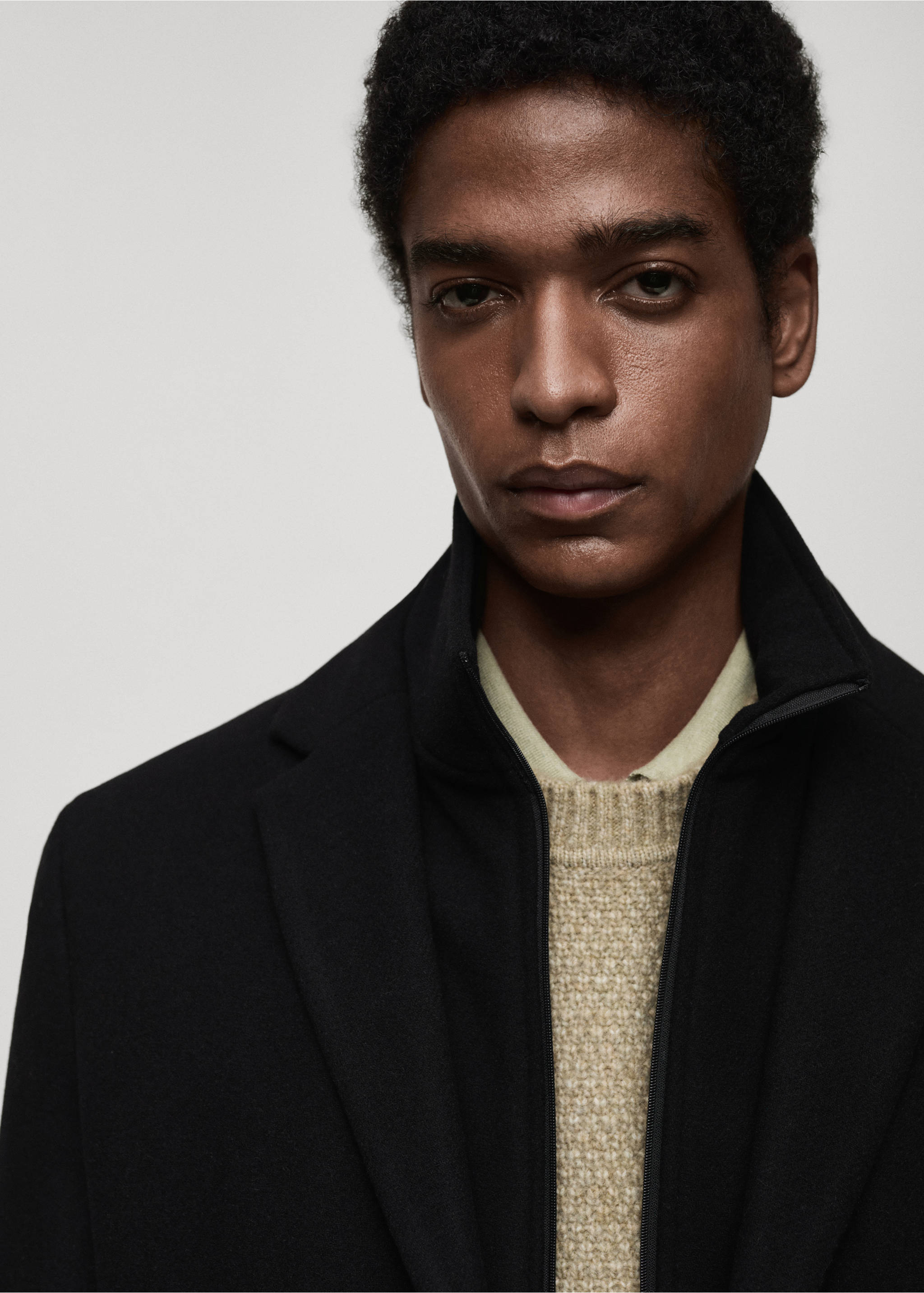 Wool coat with detachable collar - Details of the article 1, Black. Ref: 87020582-00.