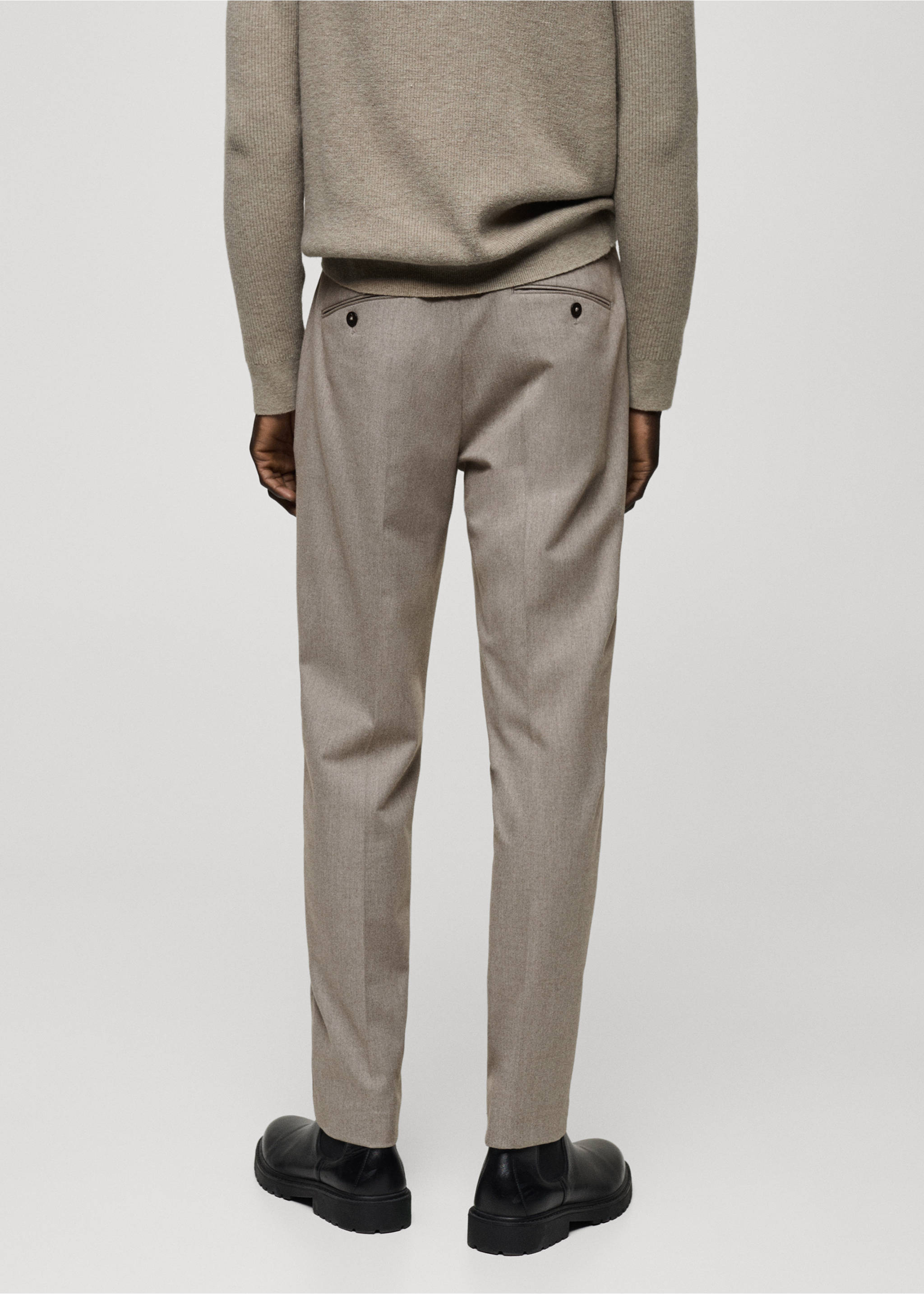 Slim-Fit-Flanellhose - Rückseite des Artikels, Nerzgrau. Ref: 87020584-00.