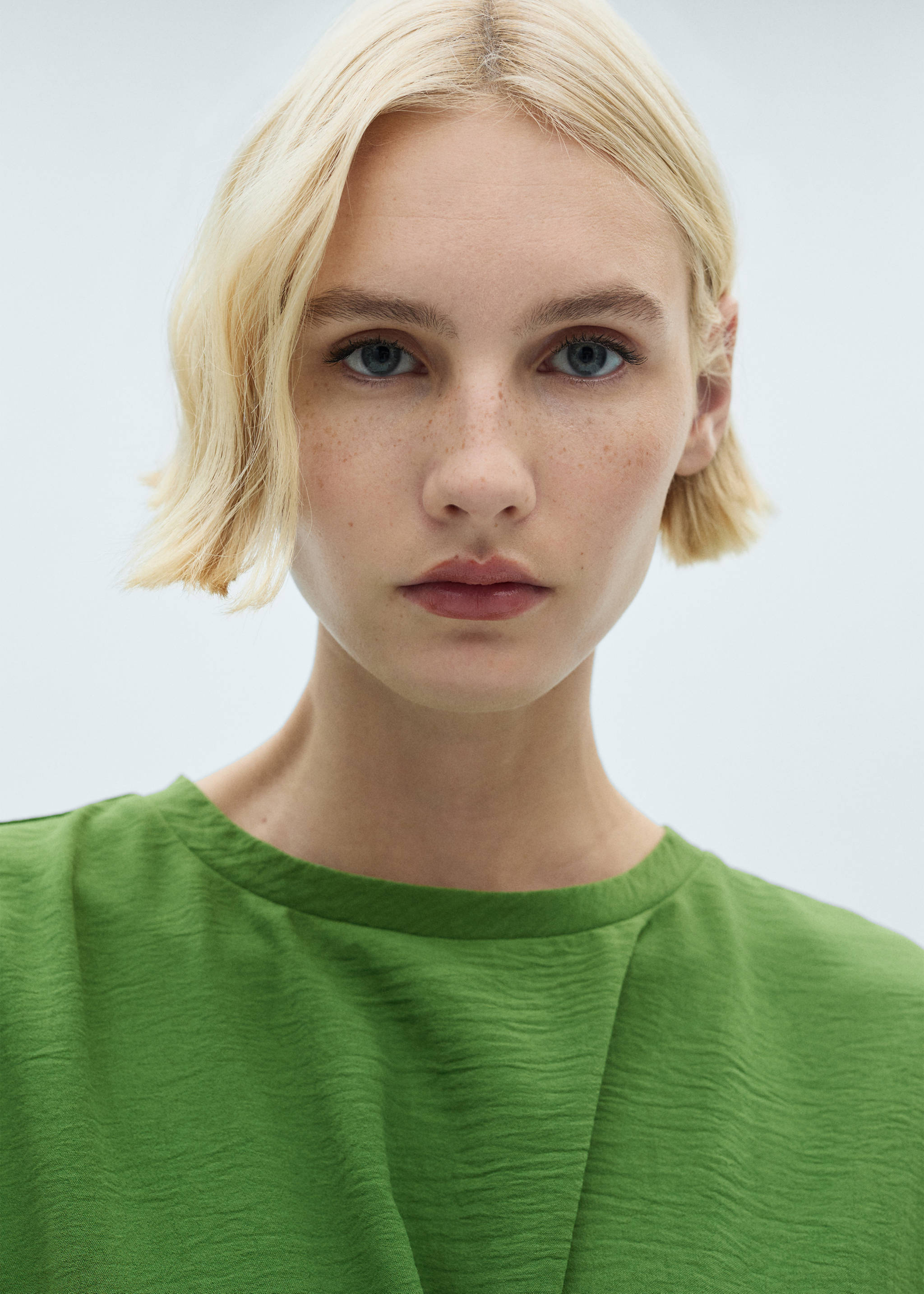 Vestido midi nudo - Detalle del artículo 1