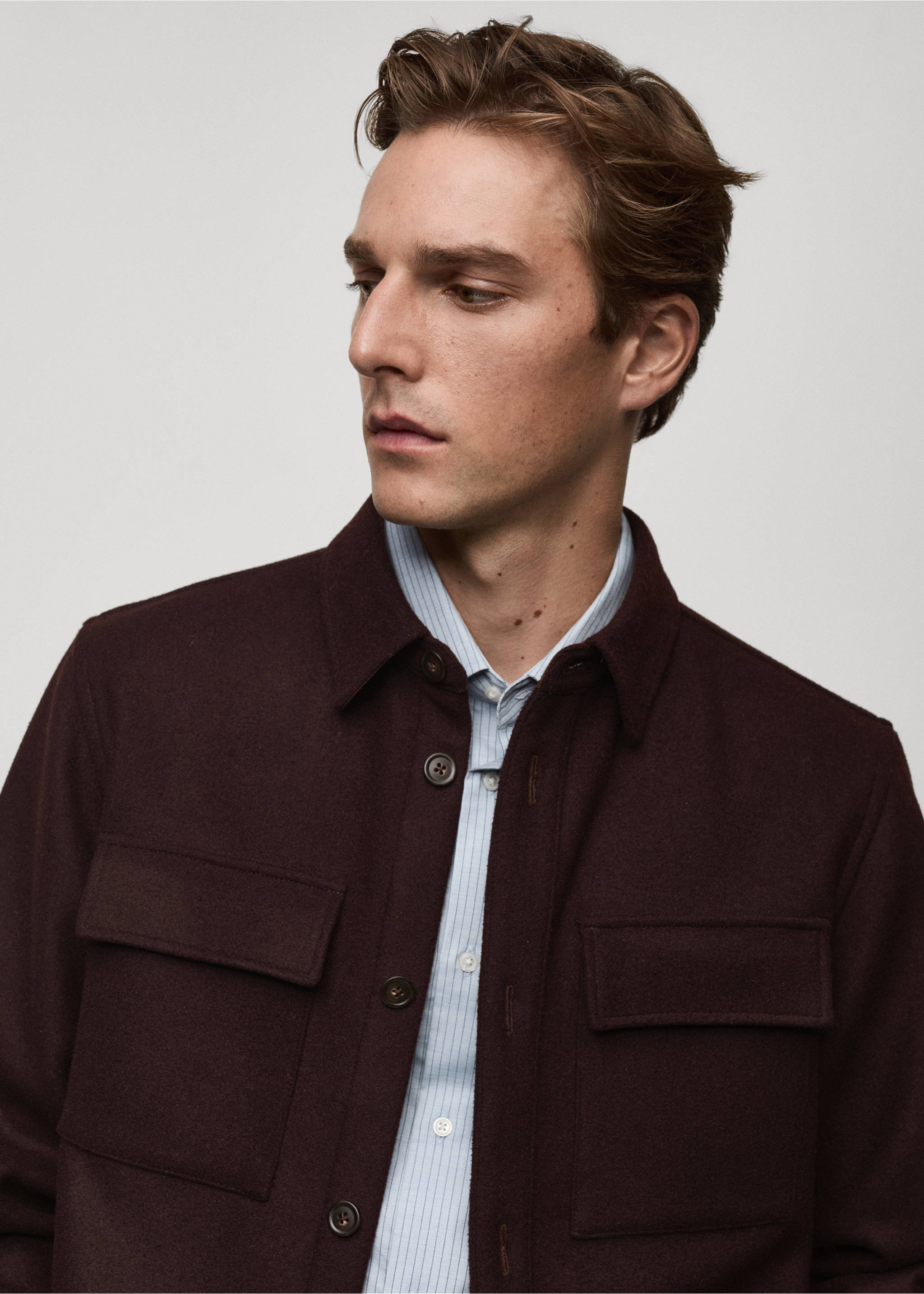 Flannel wool overshirt with pockets - Details of the article 1, Burgundy. Ref: 87020598-00.