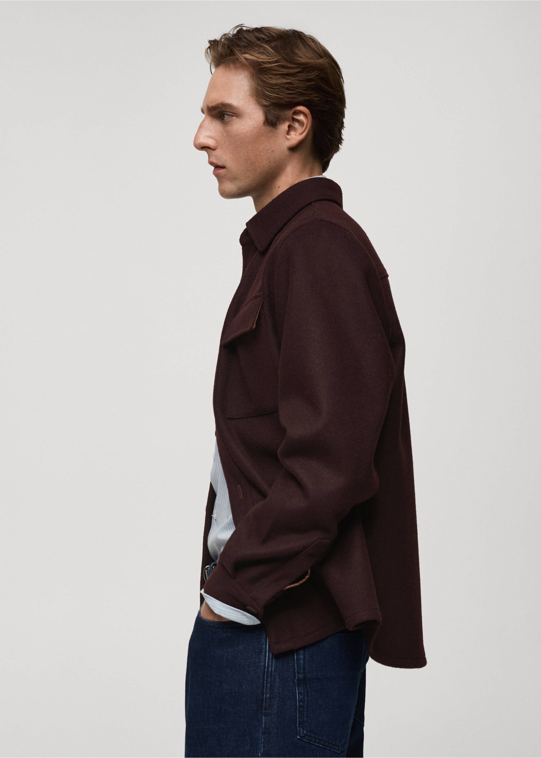 Flannel wool overshirt with pockets - Details of the article 2, Burgundy. Ref: 87020598-00.
