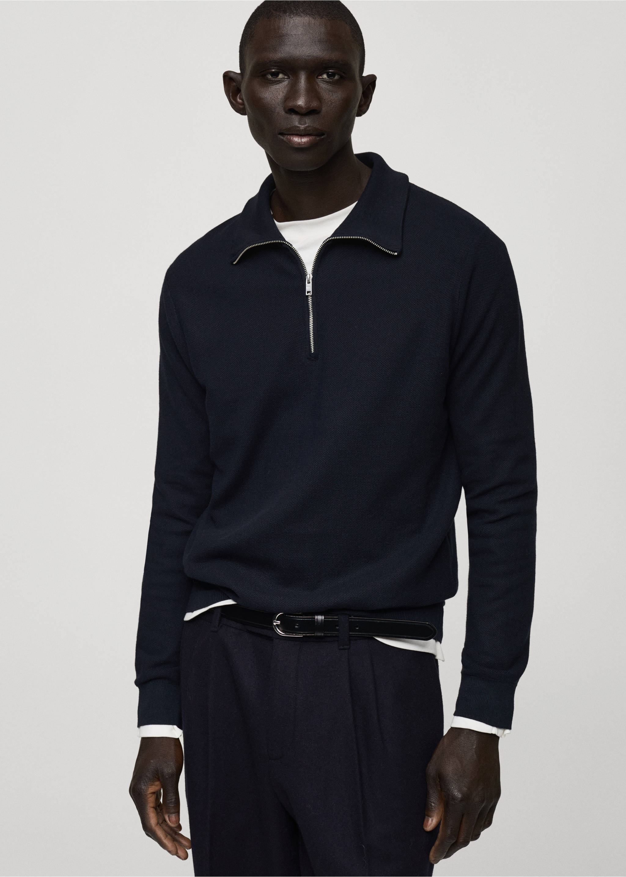 Microstructure sweater with zipper collar - Medium plane, Dark Navy. Ref: 87020600-00.