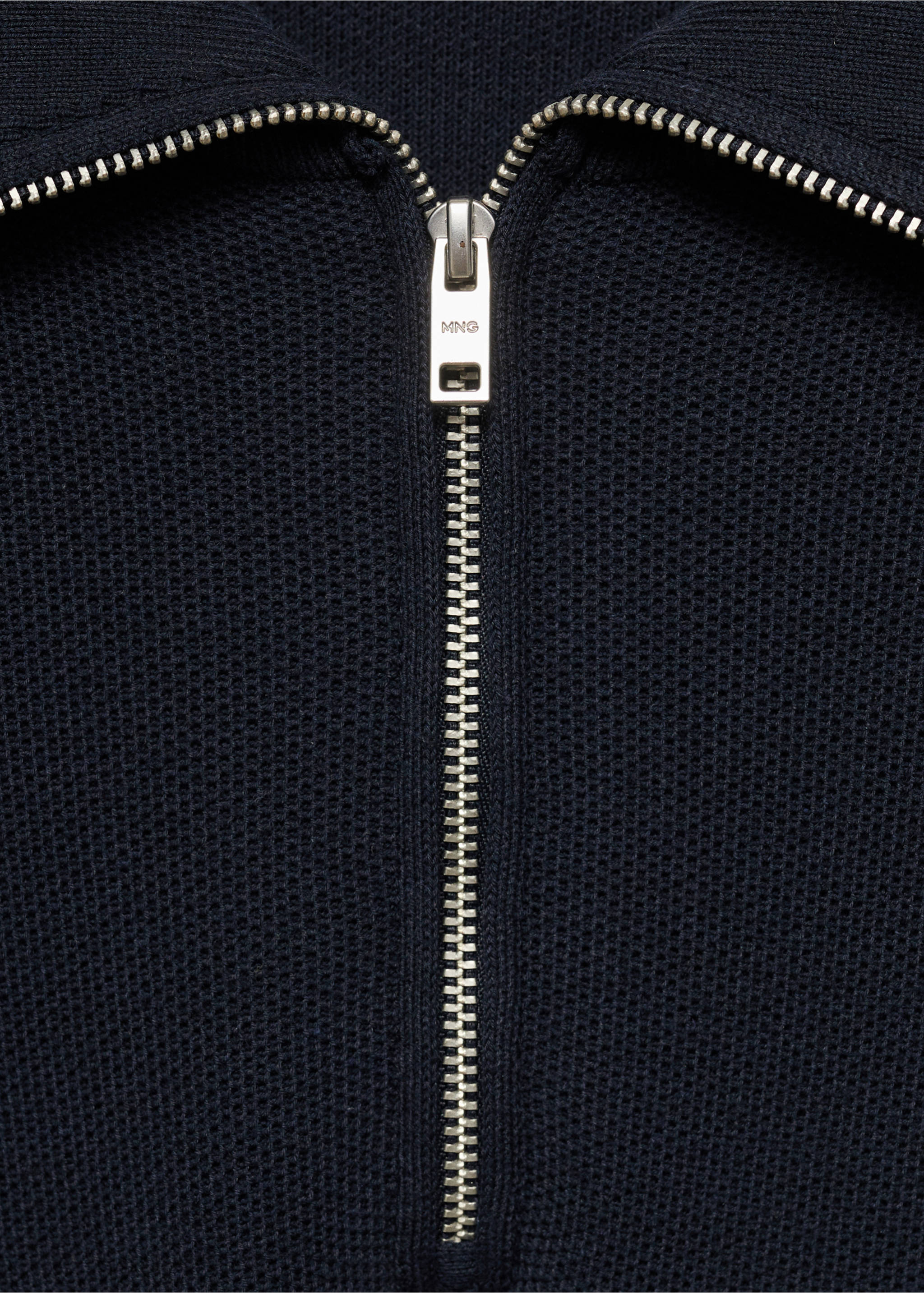 Microstructure sweater with zipper collar - Details of the article 8, Dark Navy. Ref: 87020600-00.