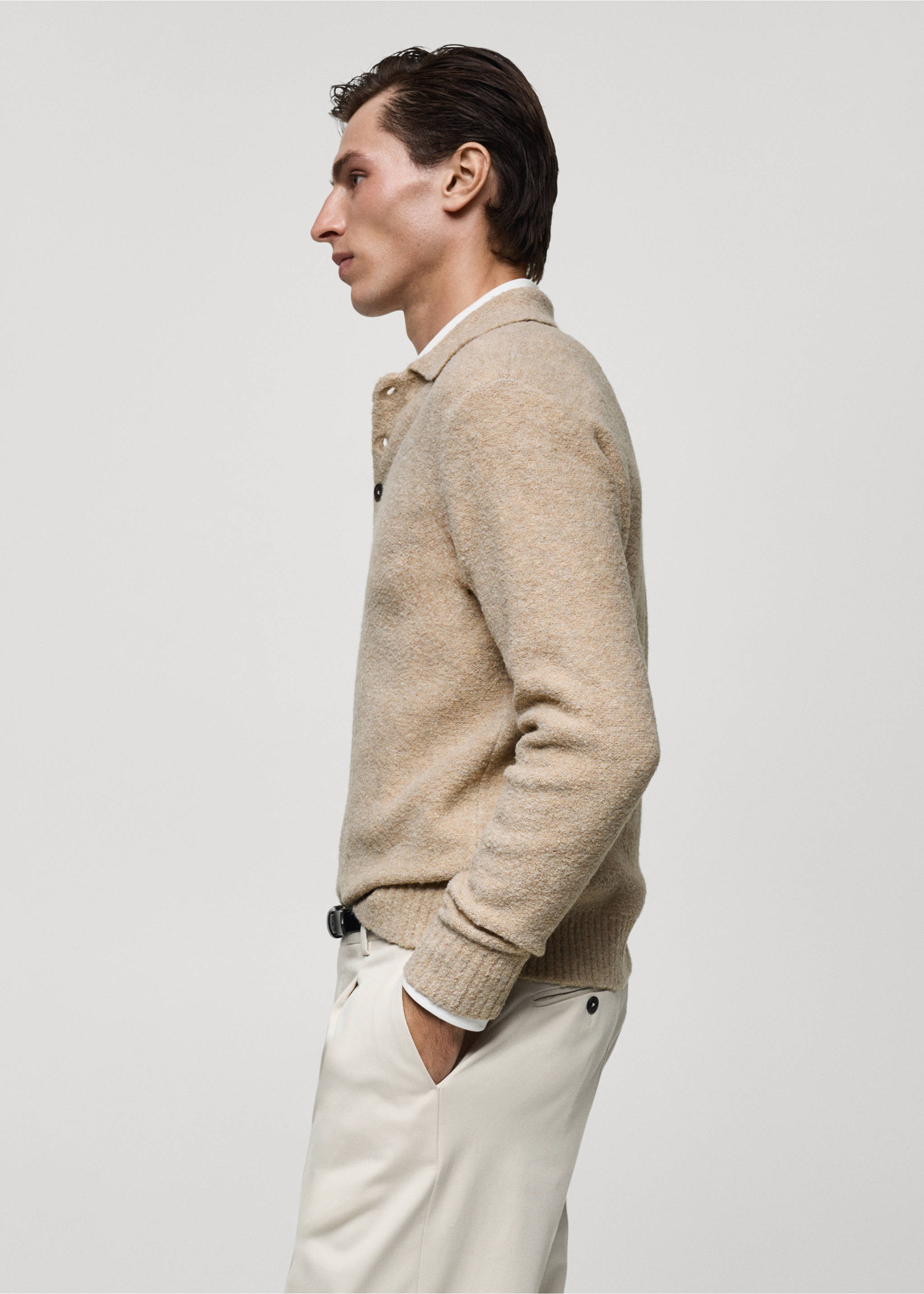 Mini boucle knit polo shirt - Details of the article 2, Sand. Ref: 87020601-00.