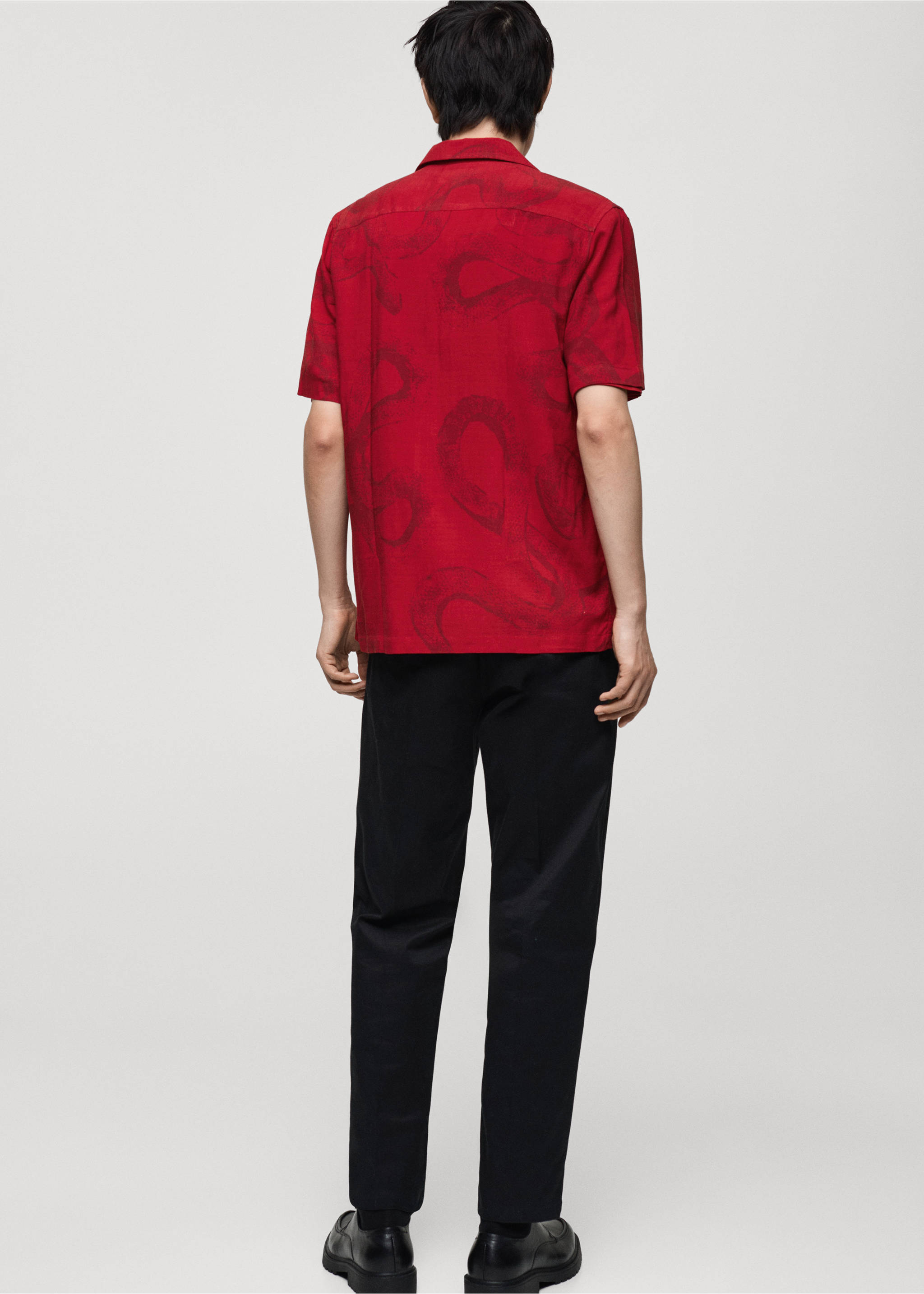 Regular-fit printed shirt - Reverse of the article, Red. Ref: 87020623-00.