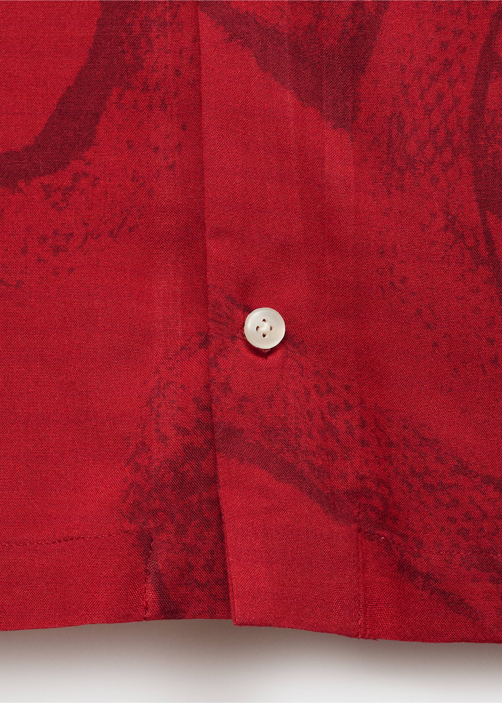 Regular-fit printed shirt - Details of the article 0, Red. Ref: 87020623-00.