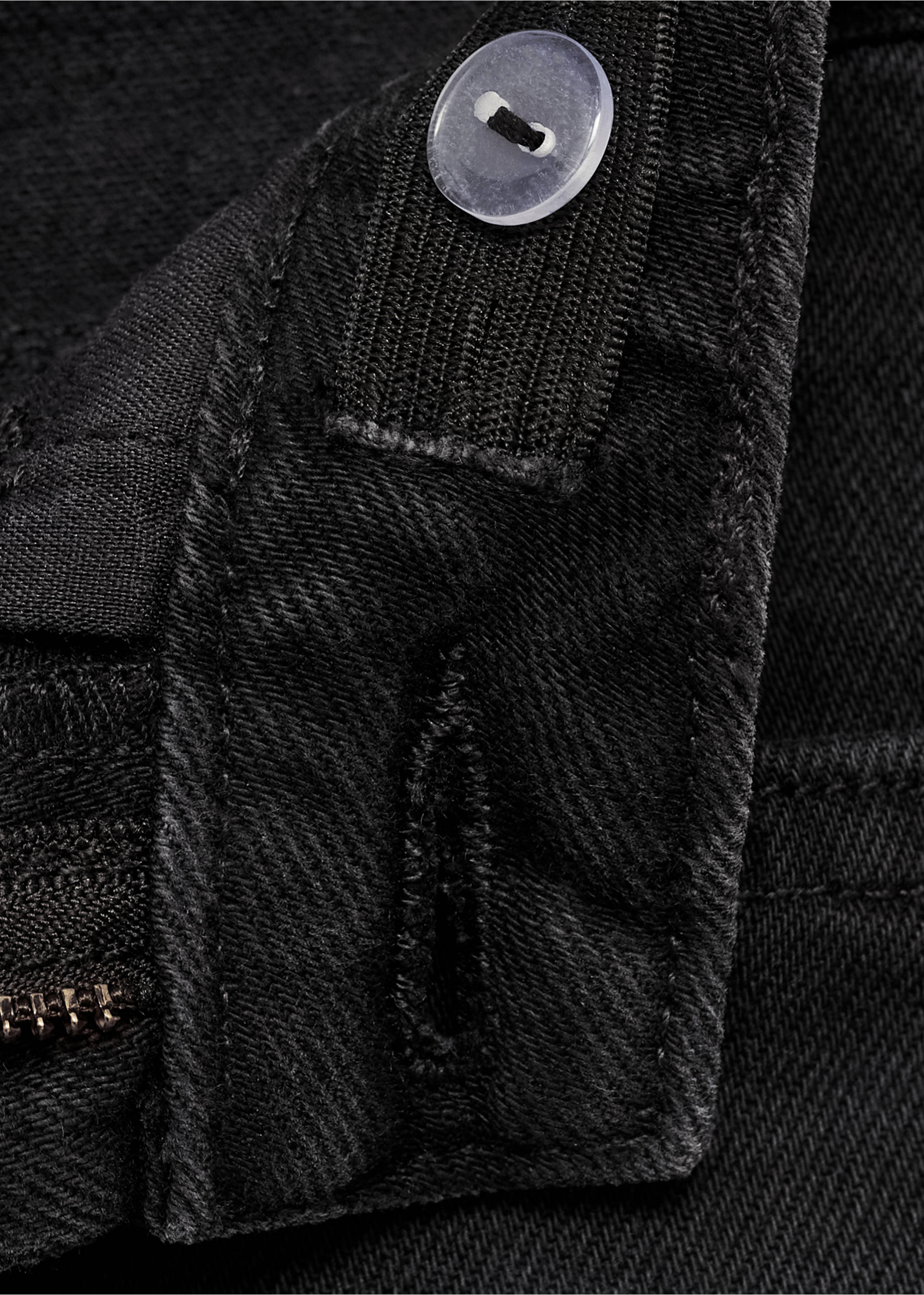 Straight jeans with turn-up - Details of the article 0, Black denim. Ref: 87020628-00.