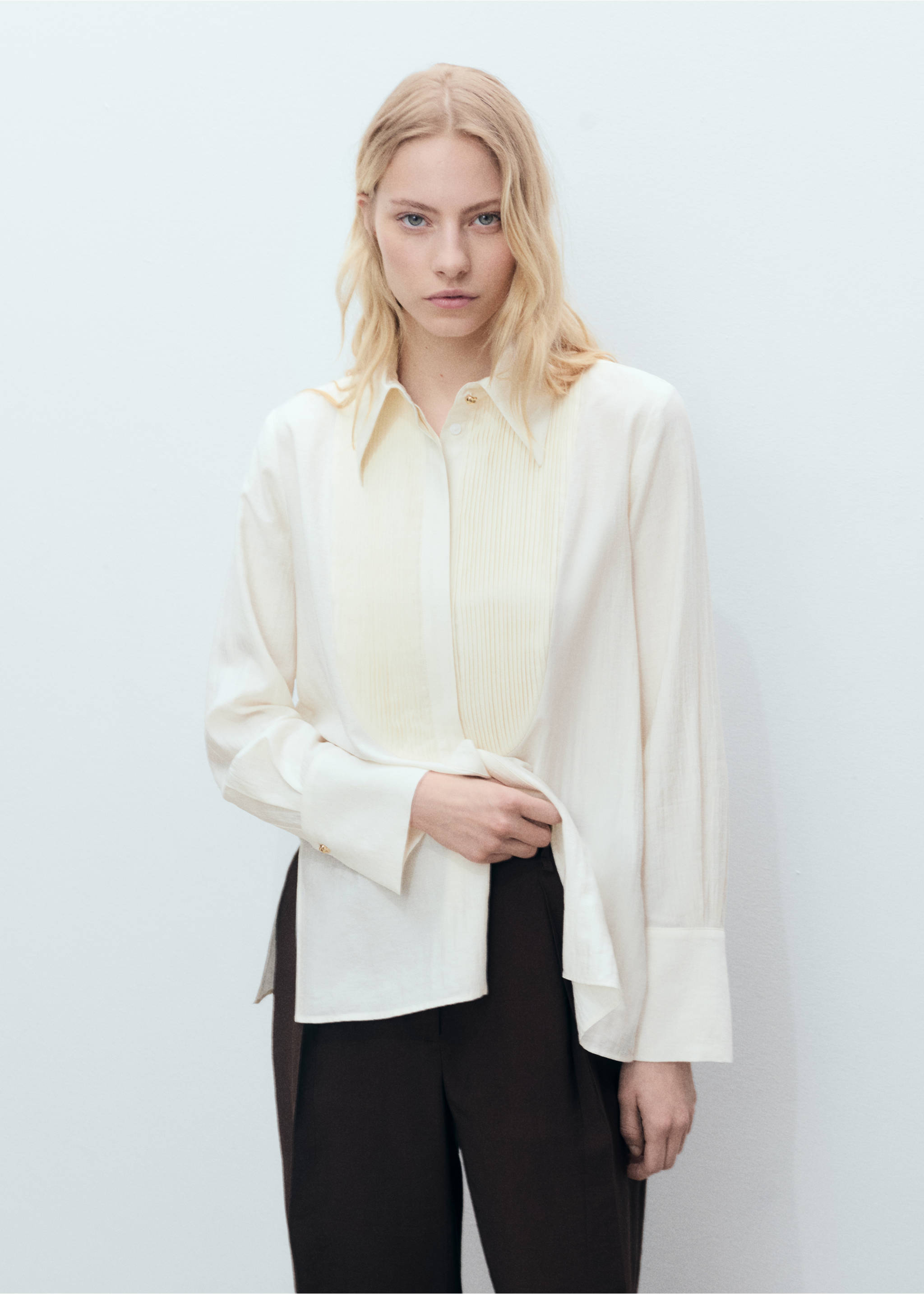 Fluid shirt with contrasting panel - Medium plane, Off White. Ref: 87020636-00.