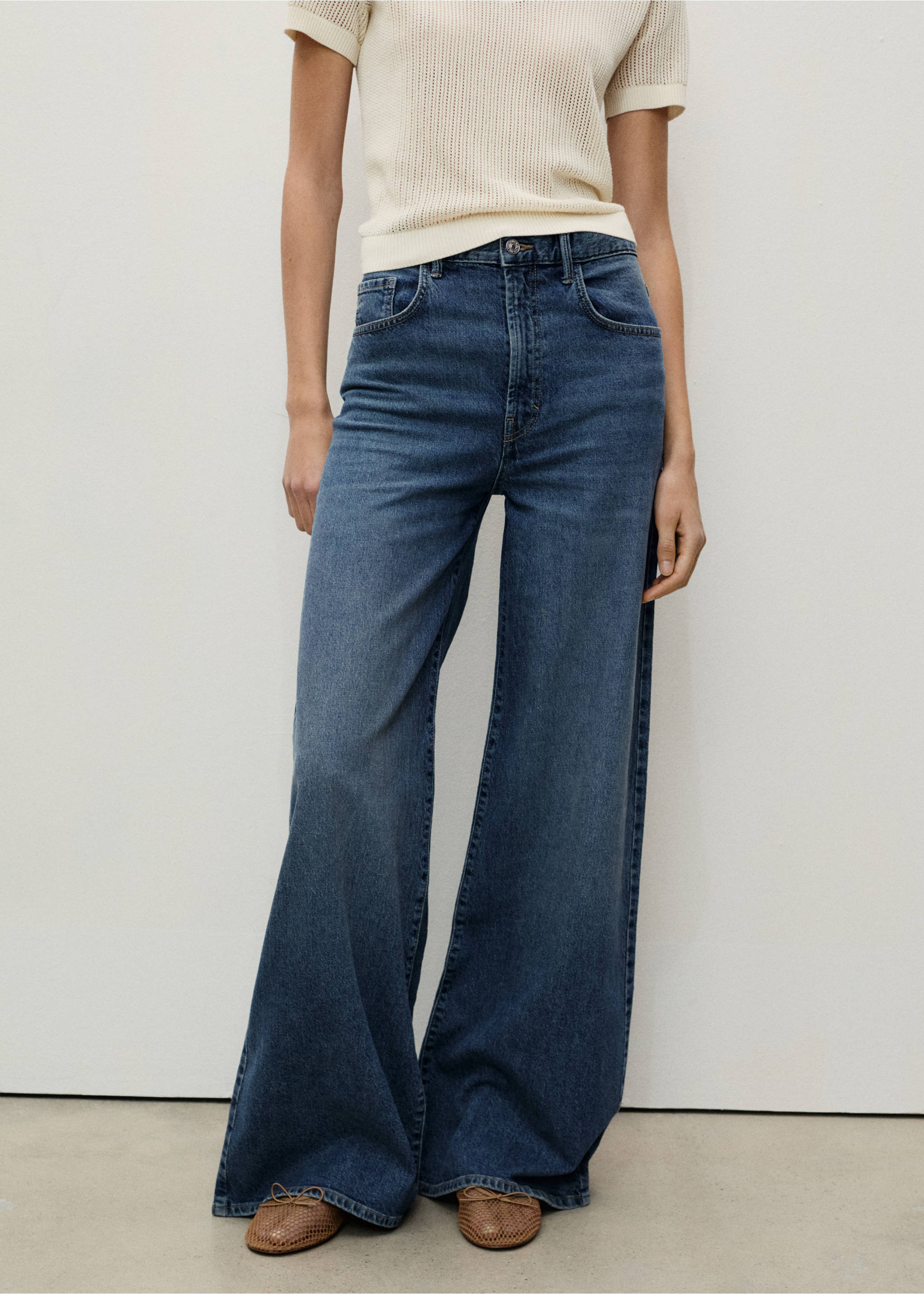 Jeans med hög midja och breda ben - Bild av mittparti, Mörkblå. Ref: 87020638-00.