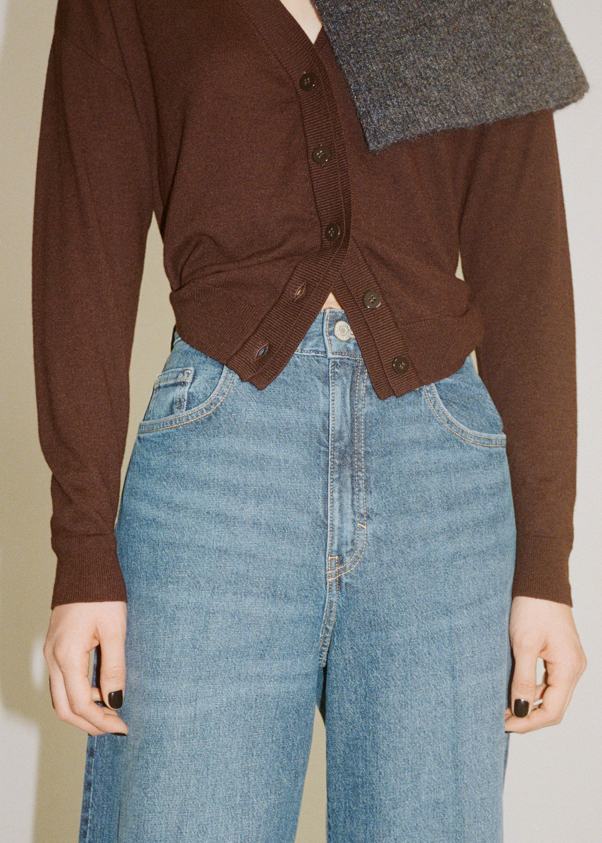 Jeans med hög midja och breda ben - Detaljer om artikeln 9, Mörkblå. Ref: 87020638-00.
