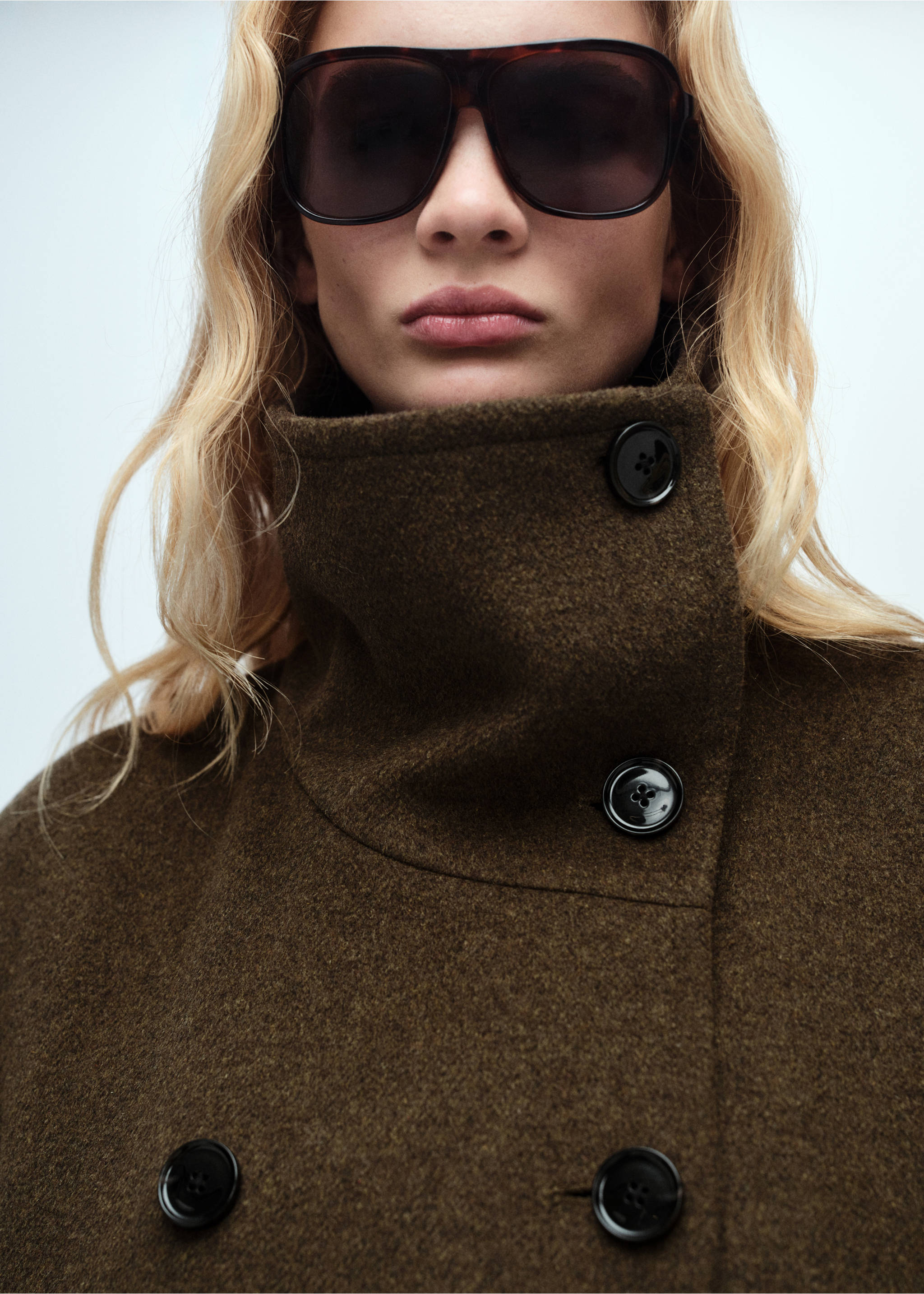 Midi wool coat with wraparound collar - Details of the article 1, Khaki. Ref: 87020641-00.