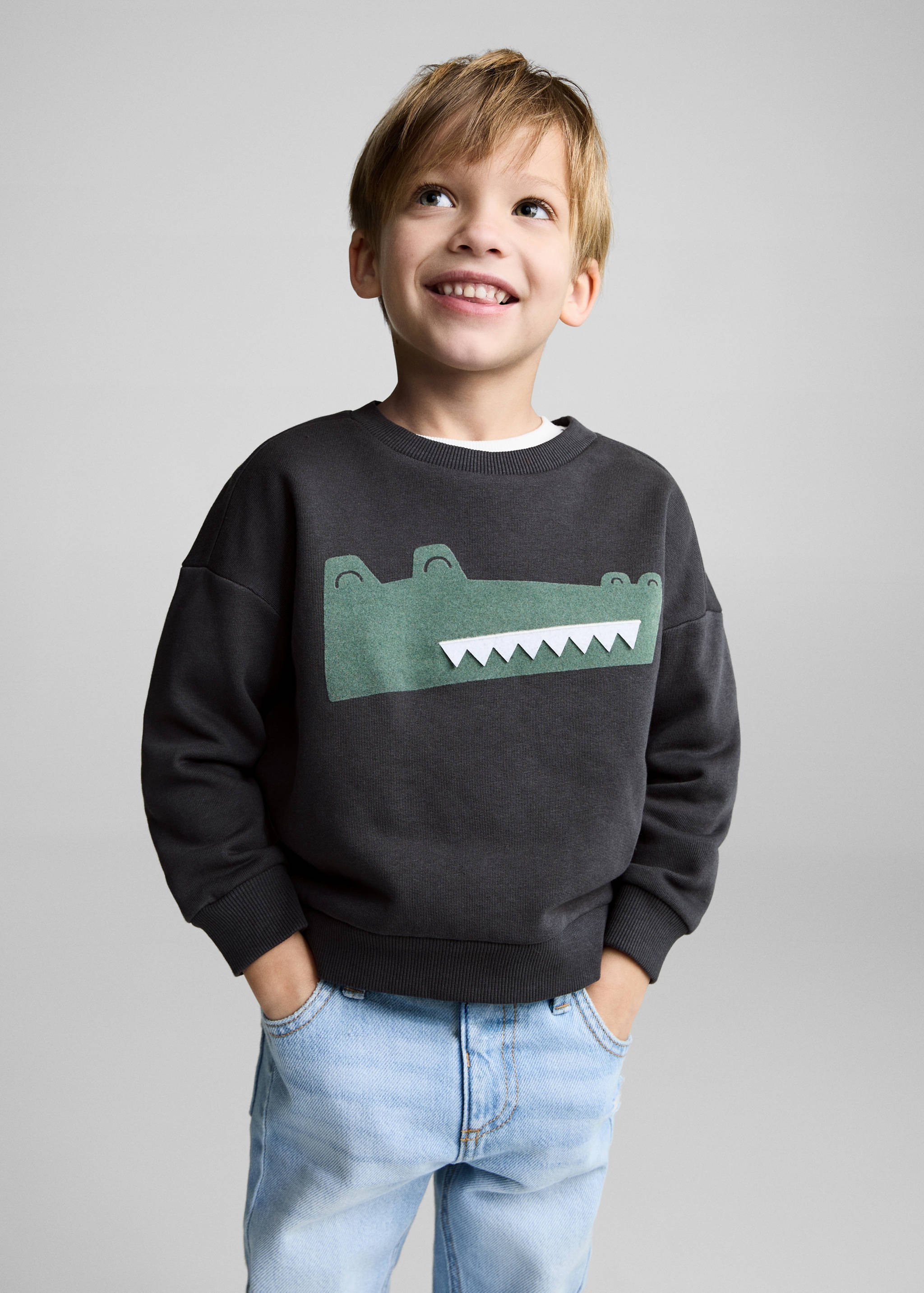 Sweatshirt mit Motiv - Mittlere Ansicht