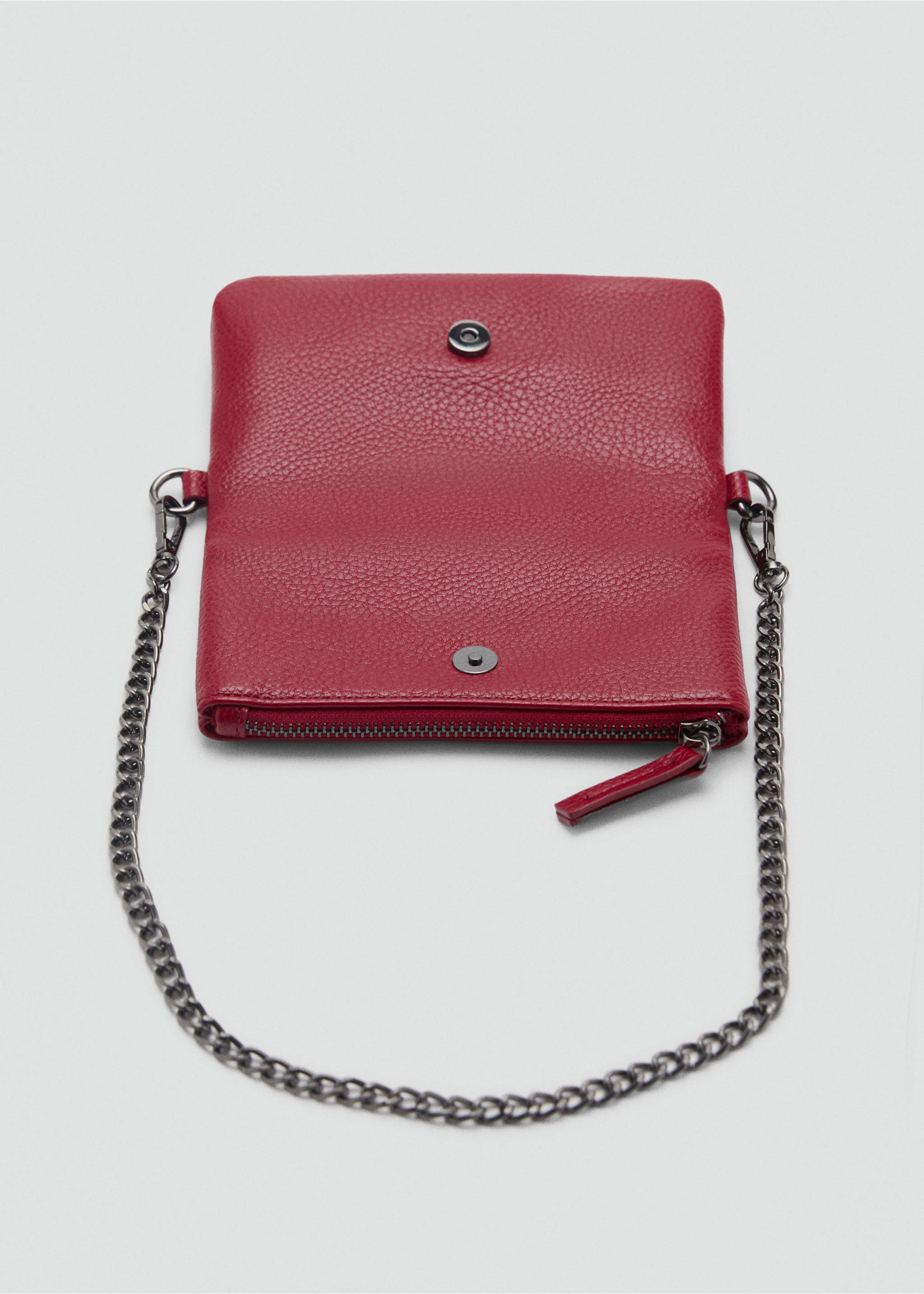 Chain envelope bag - Details of the article 3, Red. Ref: 87021522-00.