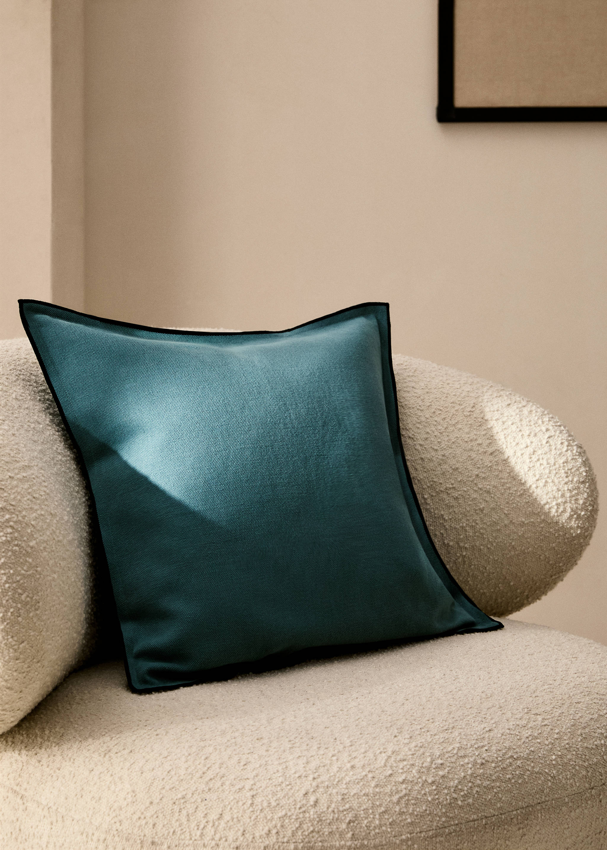 Cotton-linen cushion cover with overlock 50x50 cm - General plane