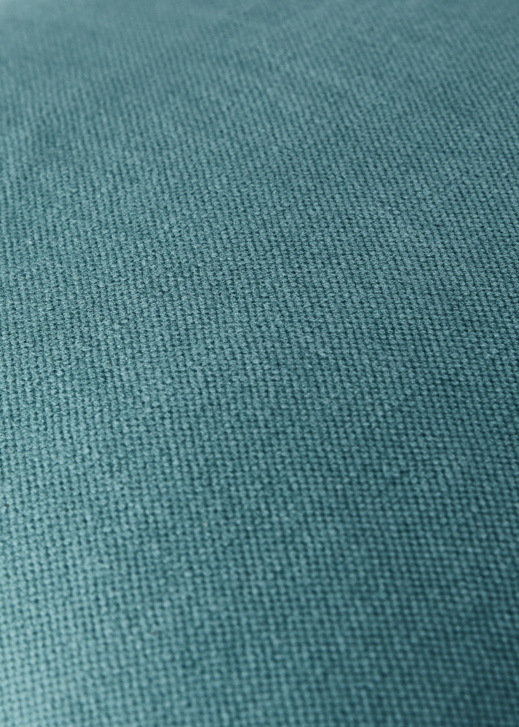 Cotton-linen cushion cover with overlock 50x50 cm - Details of the article 3