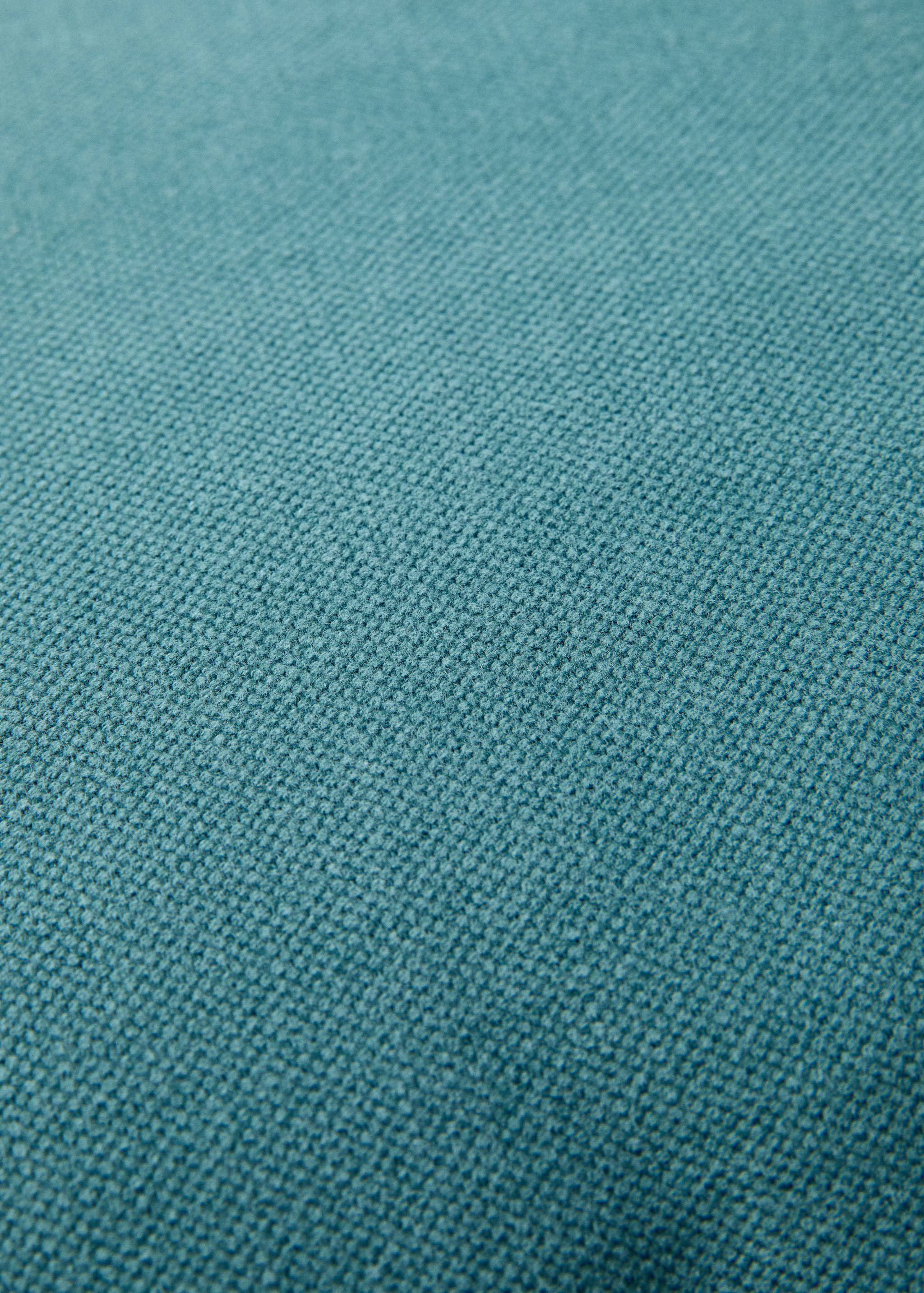 Cotton-linen cushion cover with overlock 50x50 cm - Details of the article 4