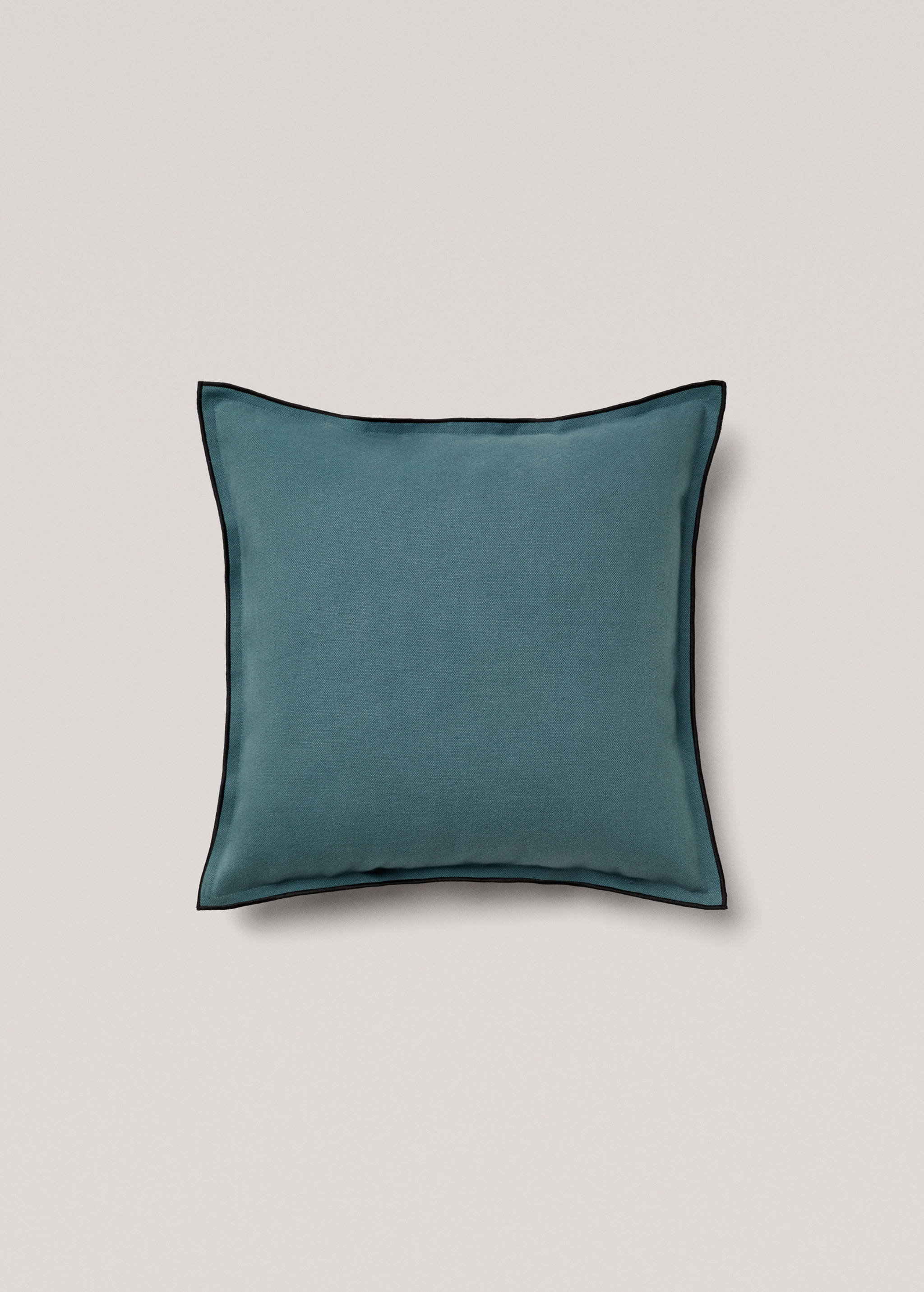 Cotton-linen cushion cover with overlock 50x50 cm - Article without model