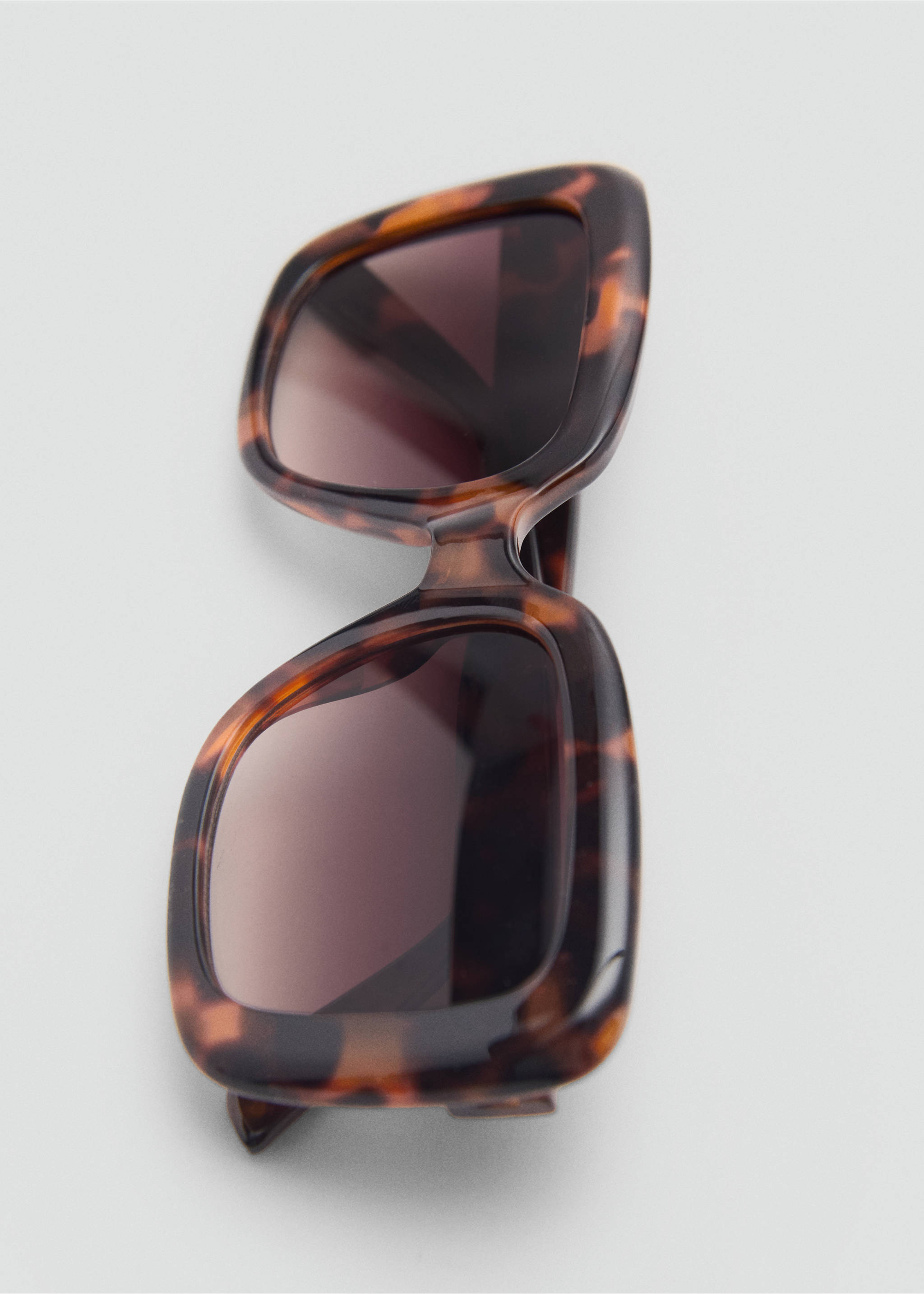 Gafas de sol montura de pasta - Detalle del artículo 2, Chocolate. Ref: 87022537-00.
