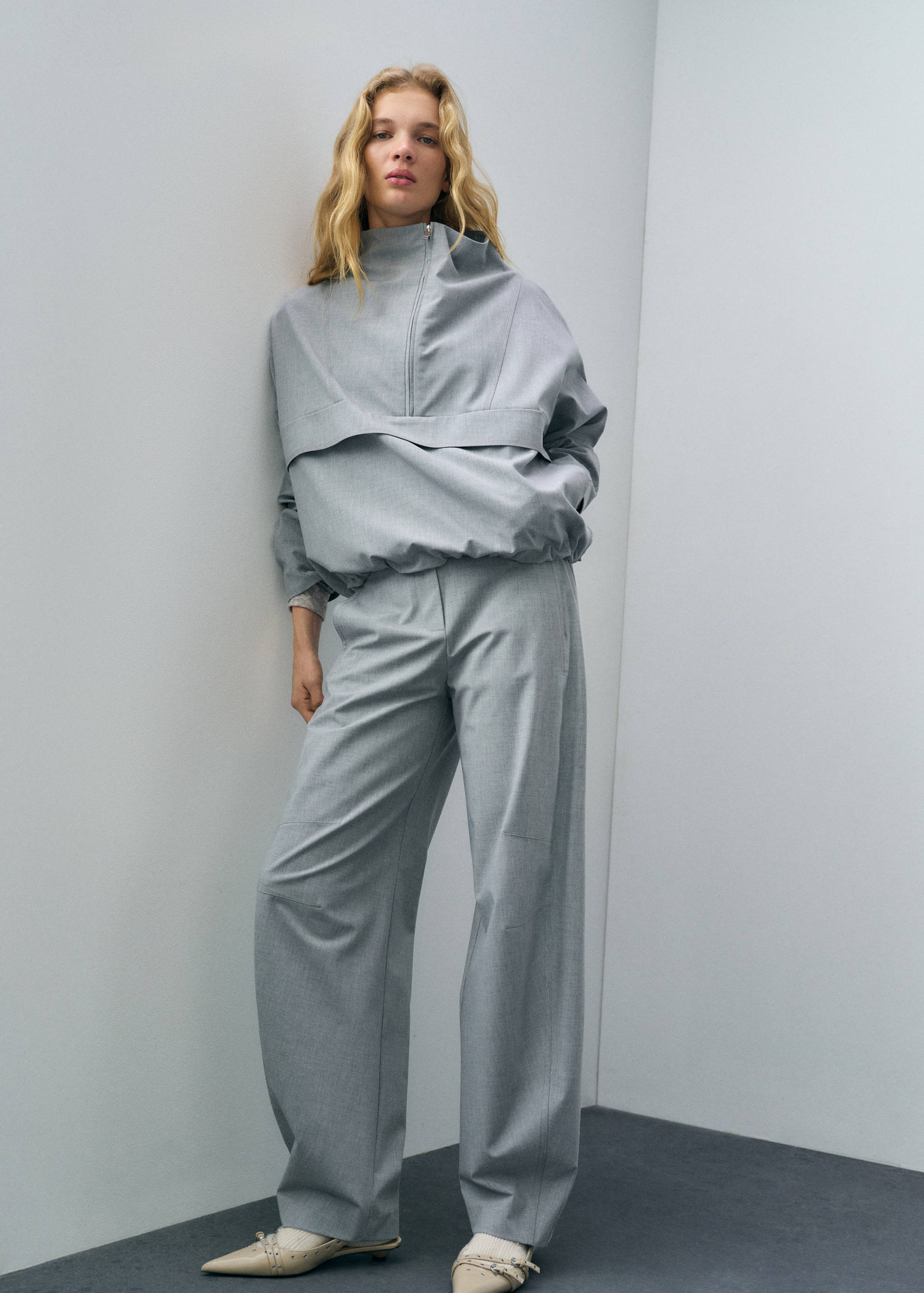 Drawstring jogger trousers - Details of the article 2