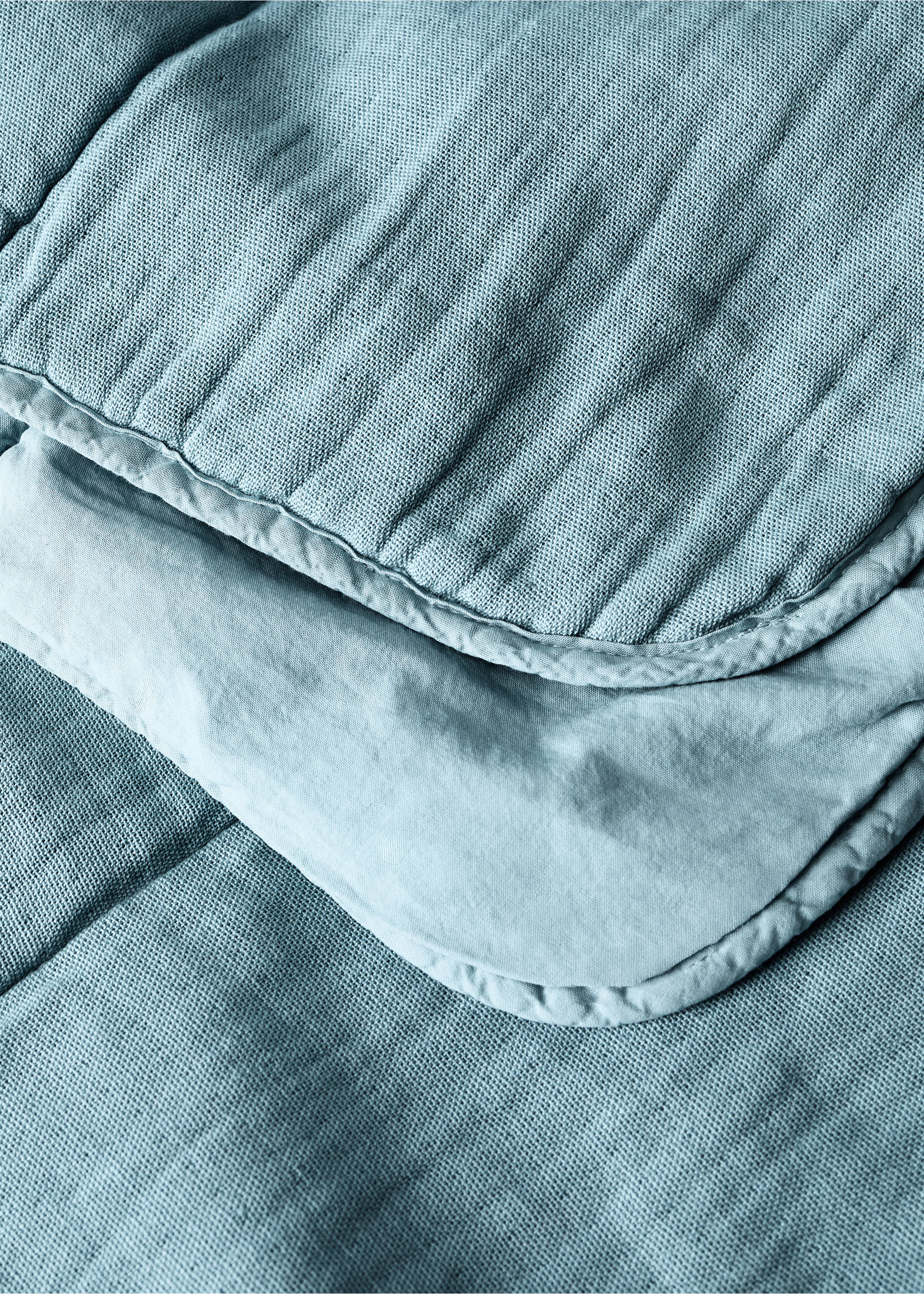 Children’s cotton chiffon garment-dyed bedspread for cot - Details of the article 2, Aqua Green. Ref: 87022548-00.