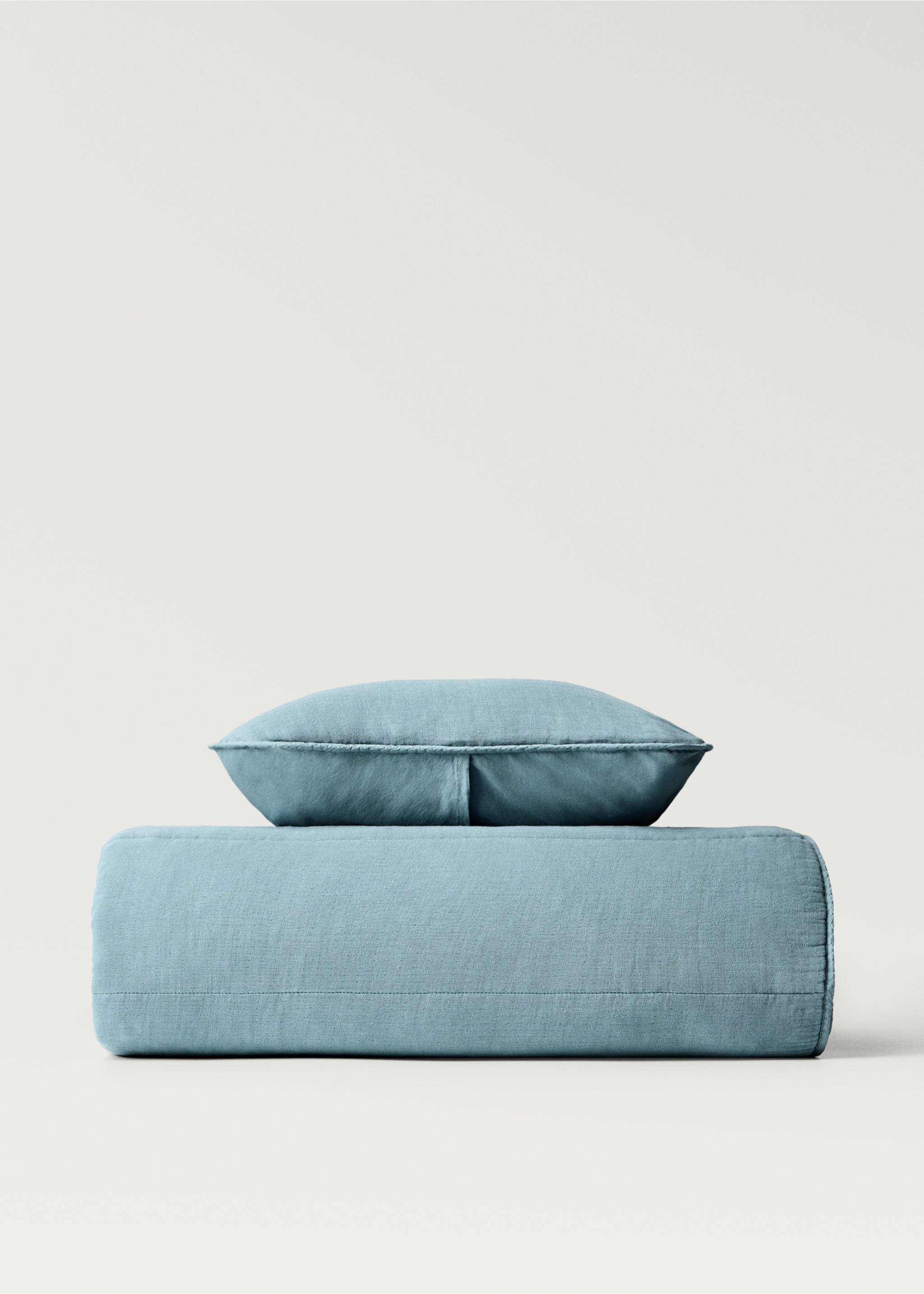 Children’s cotton chiffon garment-dyed bedspread for cot - Details of the article 3, Aqua Green. Ref: 87022548-00.