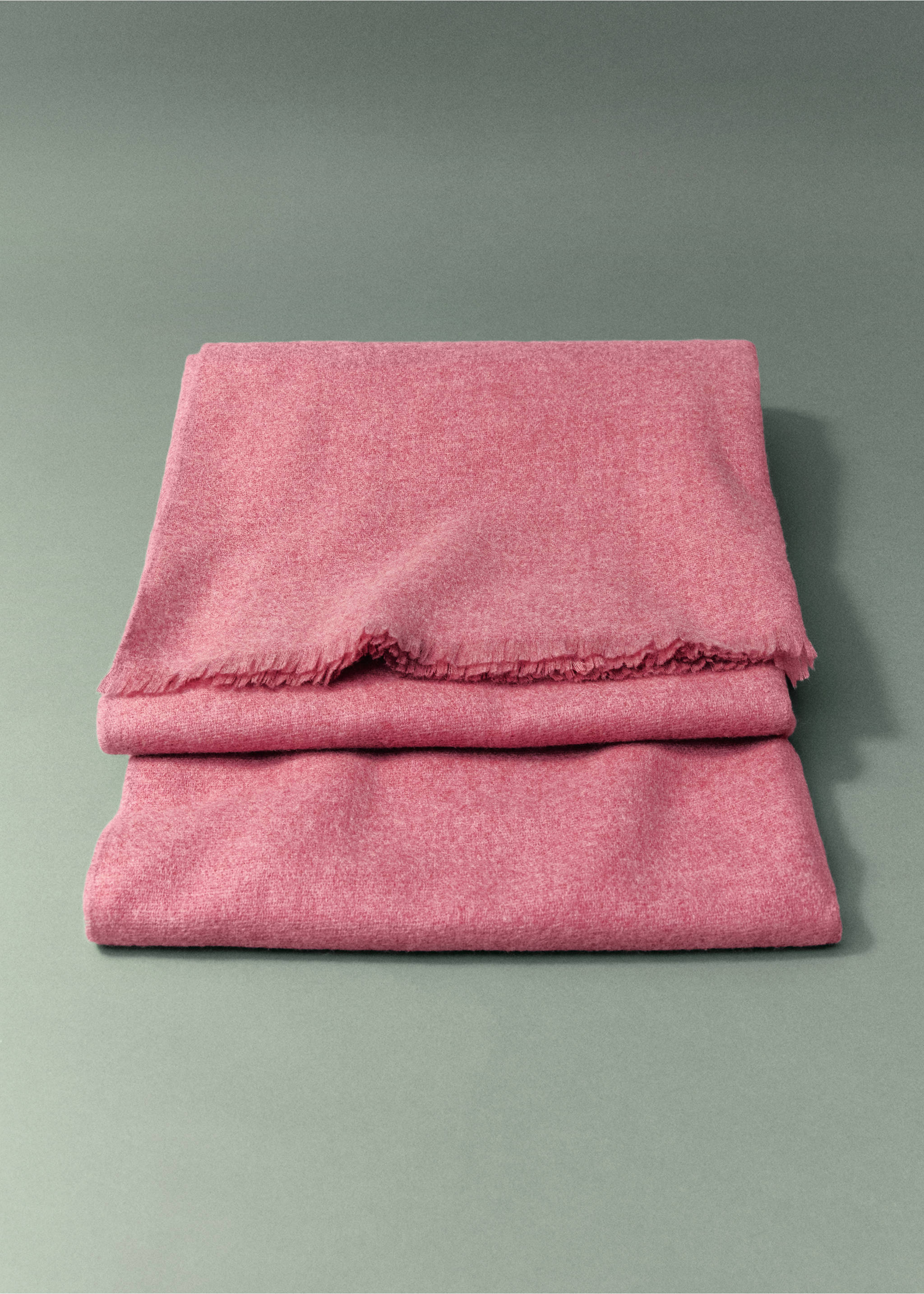 Pledd i myk melange - Total bildeutsnitt, Medium rosa. Ref: 87022897-00.