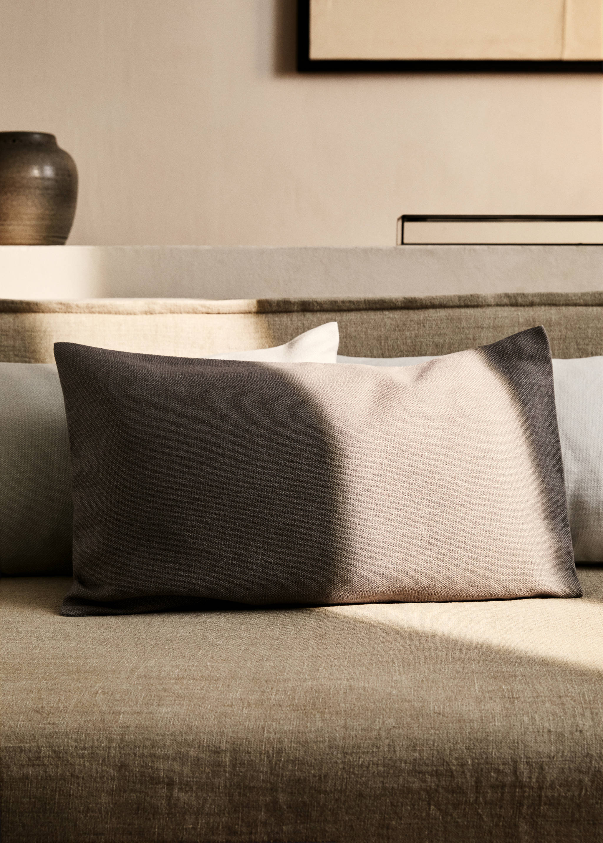 Cushion cover with structure, 30x50 cm - General plane