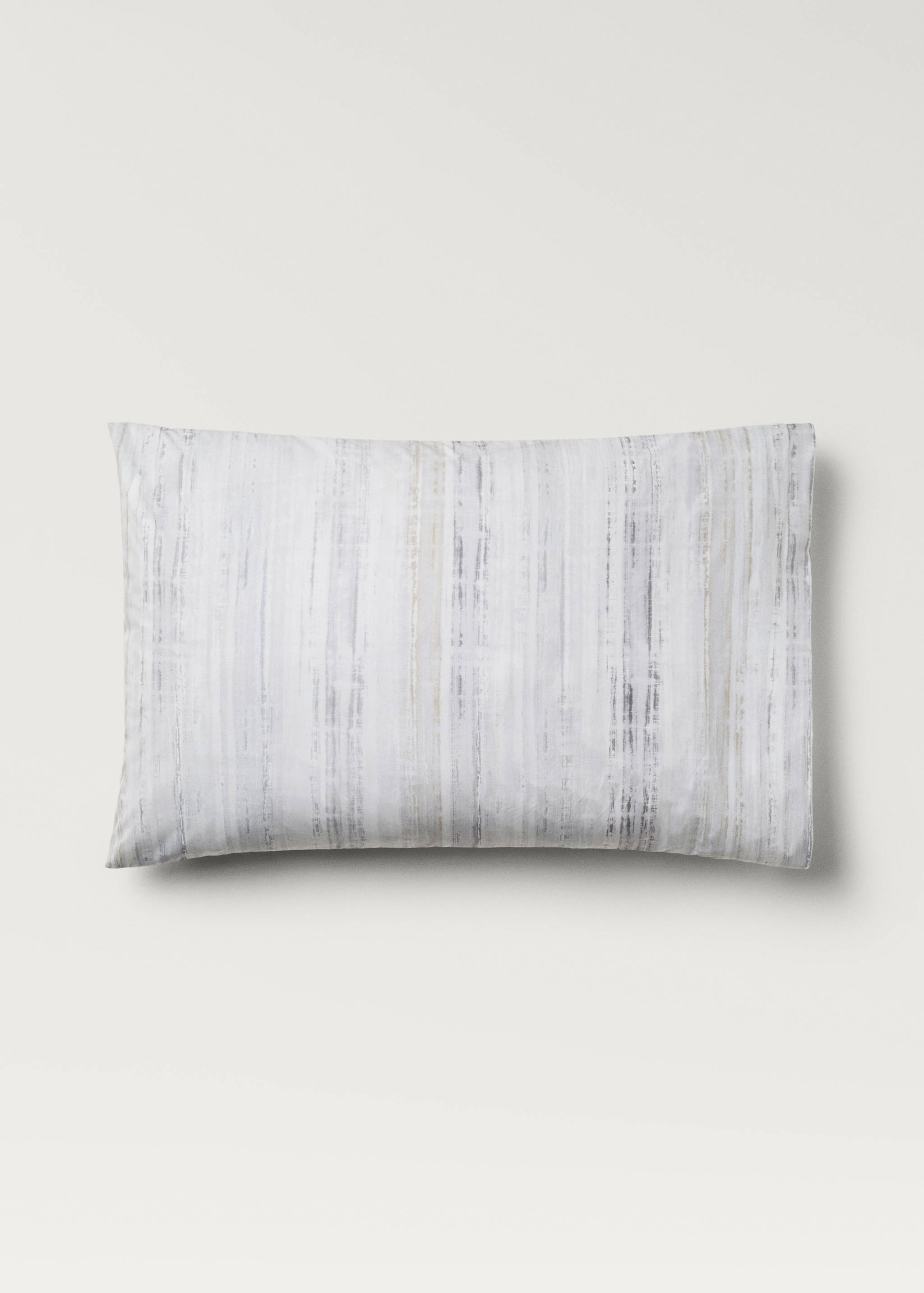 Two cotton percale blurred-print pillowcases 50x75 cm - Article without model