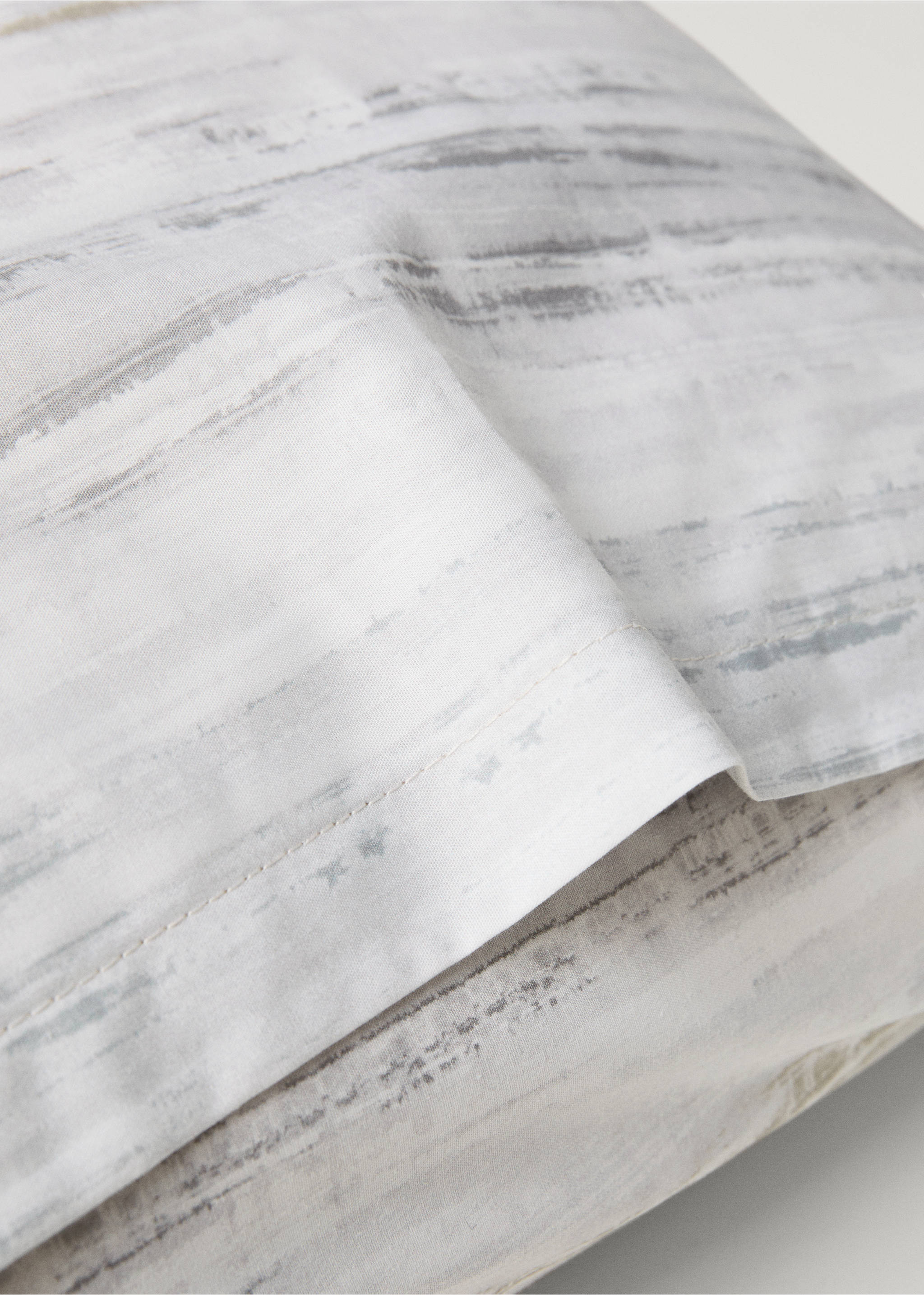 Two cotton percale blurred-print pillowcases 50x75 cm - Details of the article 1, Grey. Ref: 87022925-00.