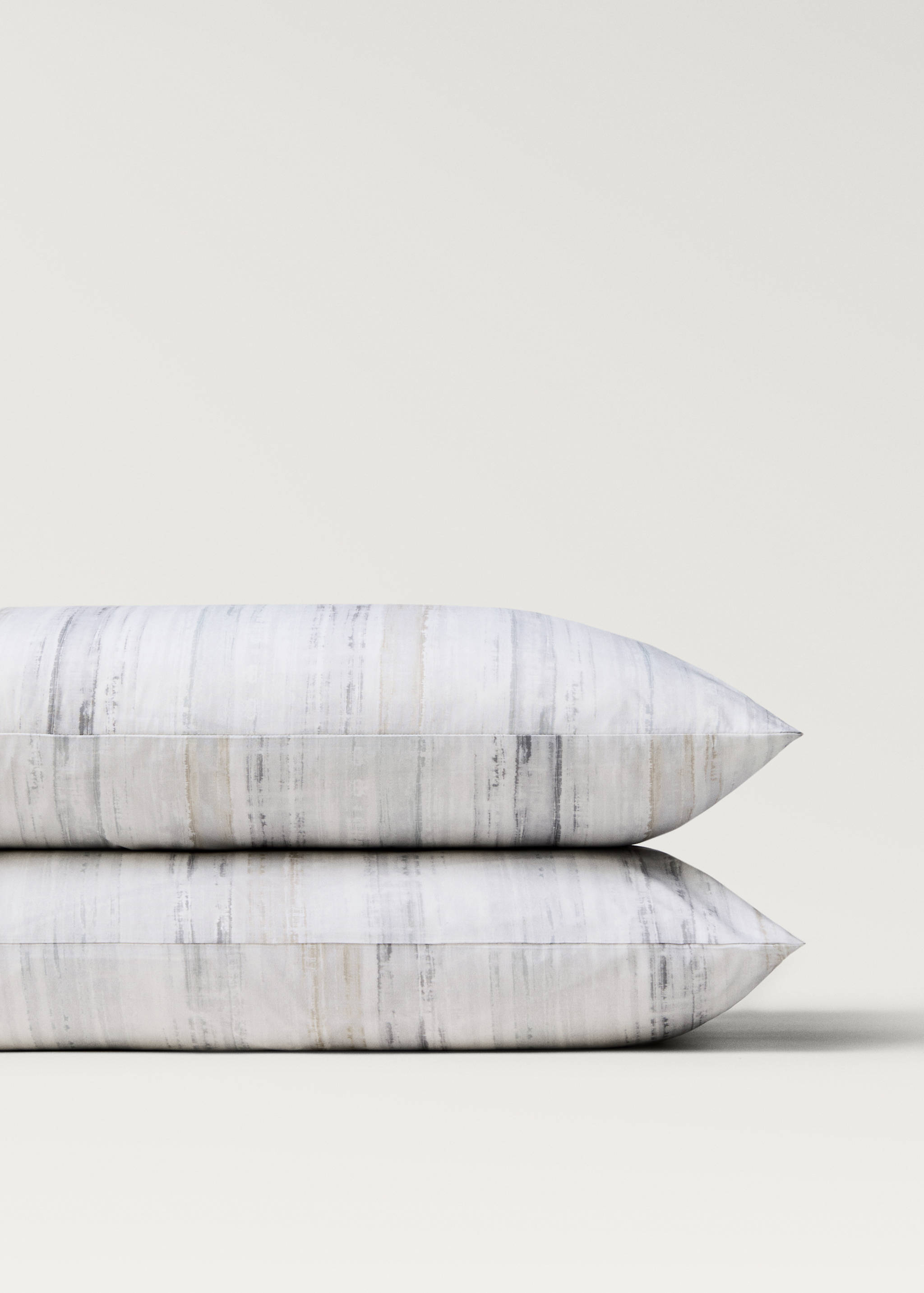 Two cotton percale blurred-print pillowcases 50x75 cm - Details of the article 3