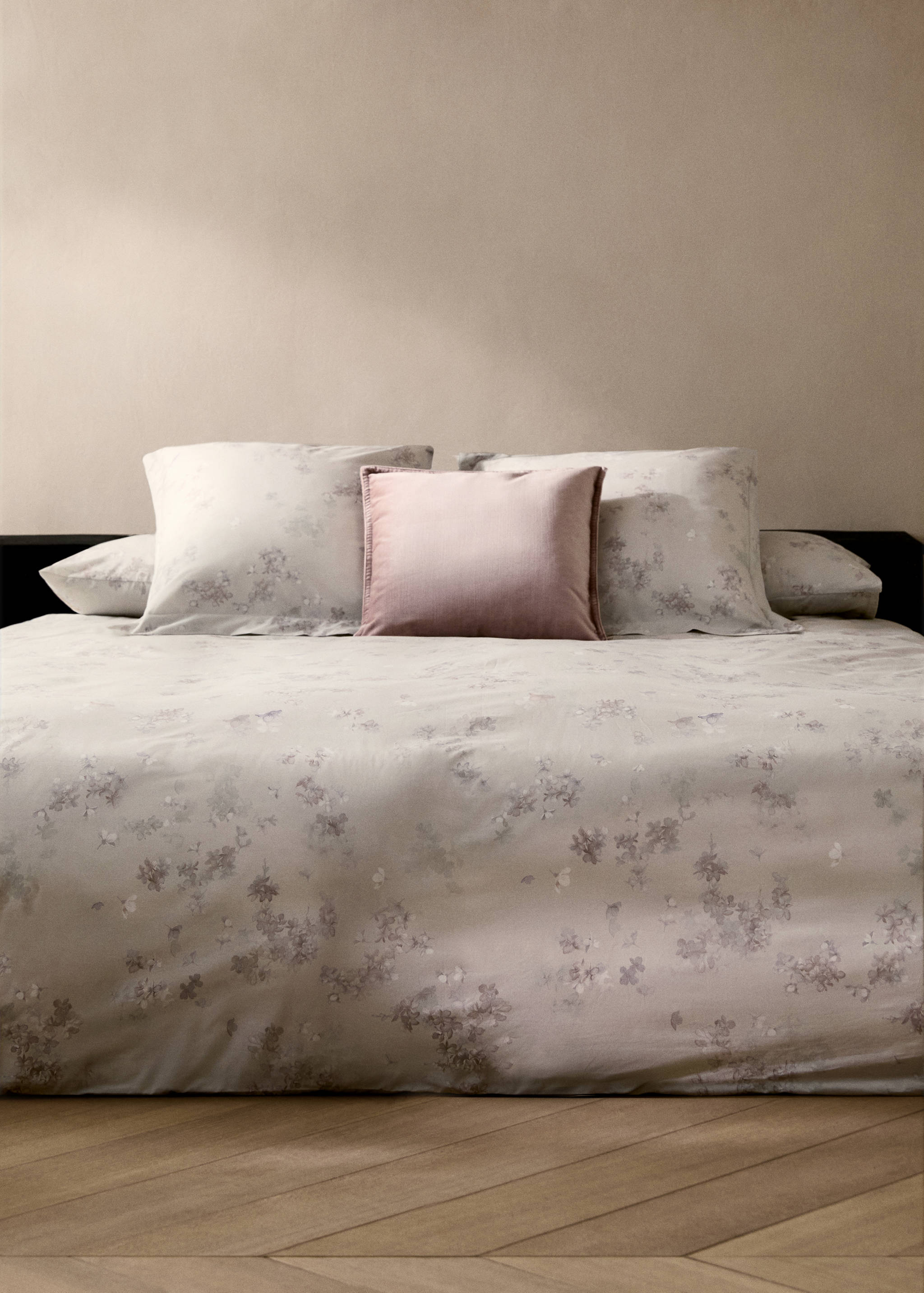 Percale cotton duvet cover with romantic floral print Queen bed - General plane