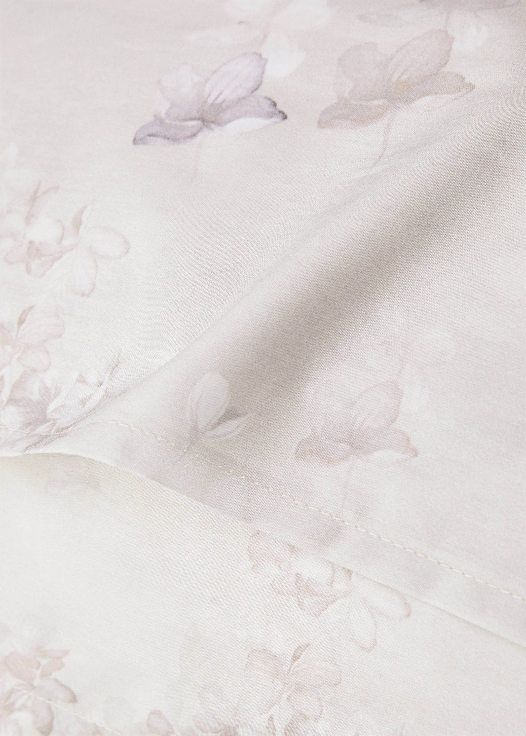 Two cotton percale romantic floral-print pillowcases 60x60 cm - Details of the article 1