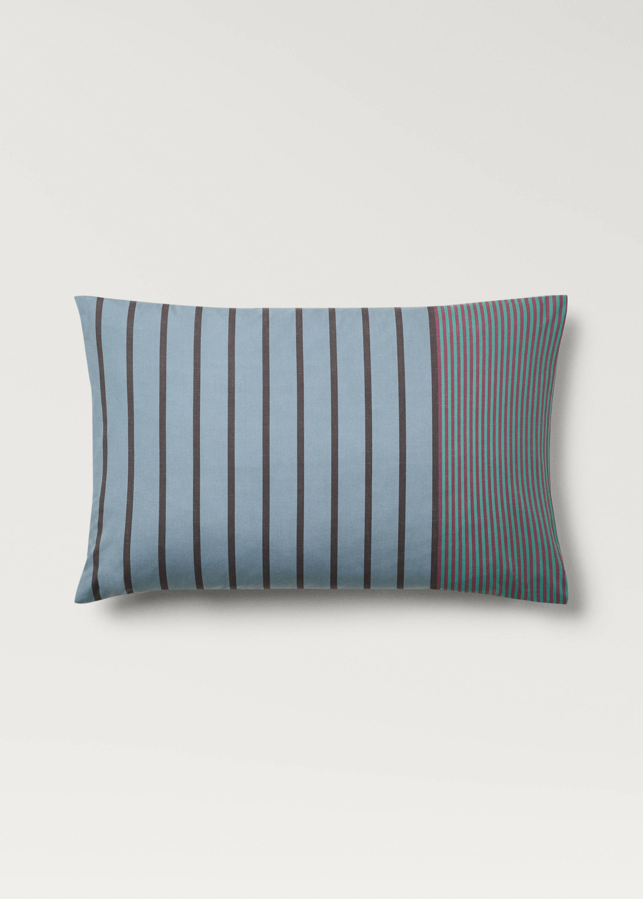 Two cotton percale multi-striped pillowcases 50x75 cm - Article without model