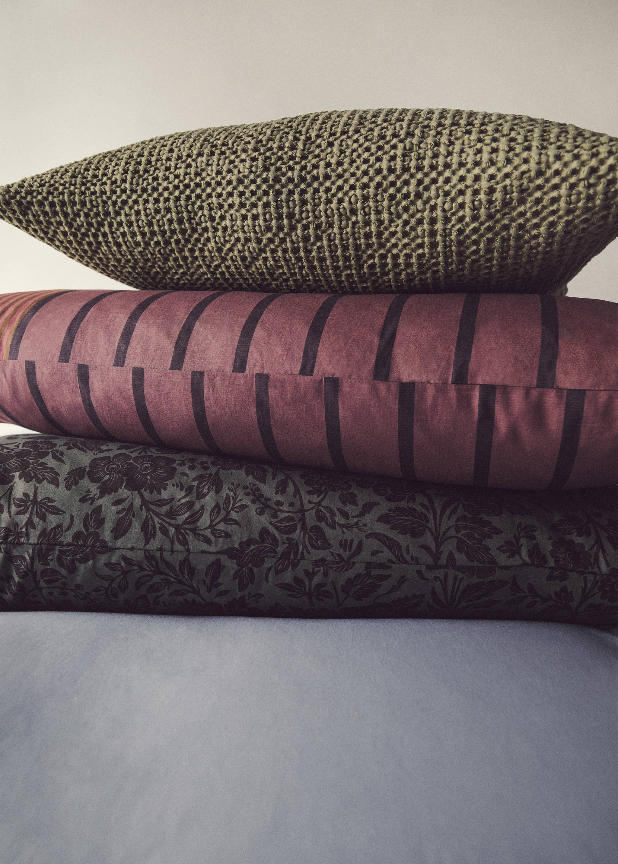 Dva bavlněné perkálové povlaky na polštáře s více pruhy 50x75 cm - Detail zboží 6